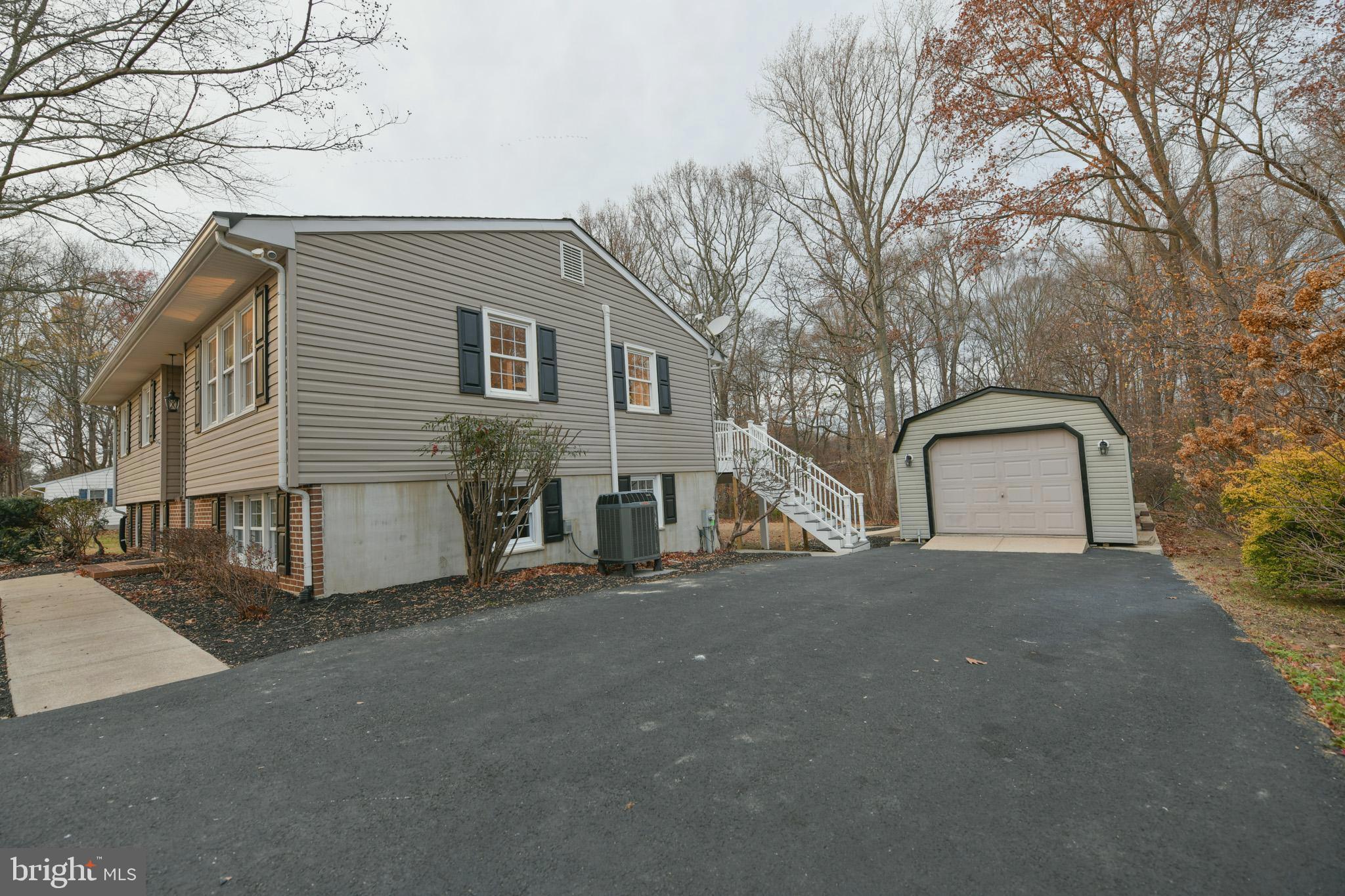 CENTREVILLE - Residential