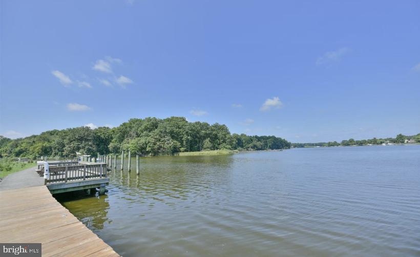 CENTREVILLE - Residential