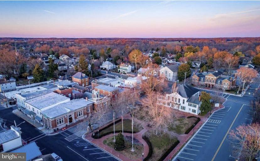 CENTREVILLE - Residential