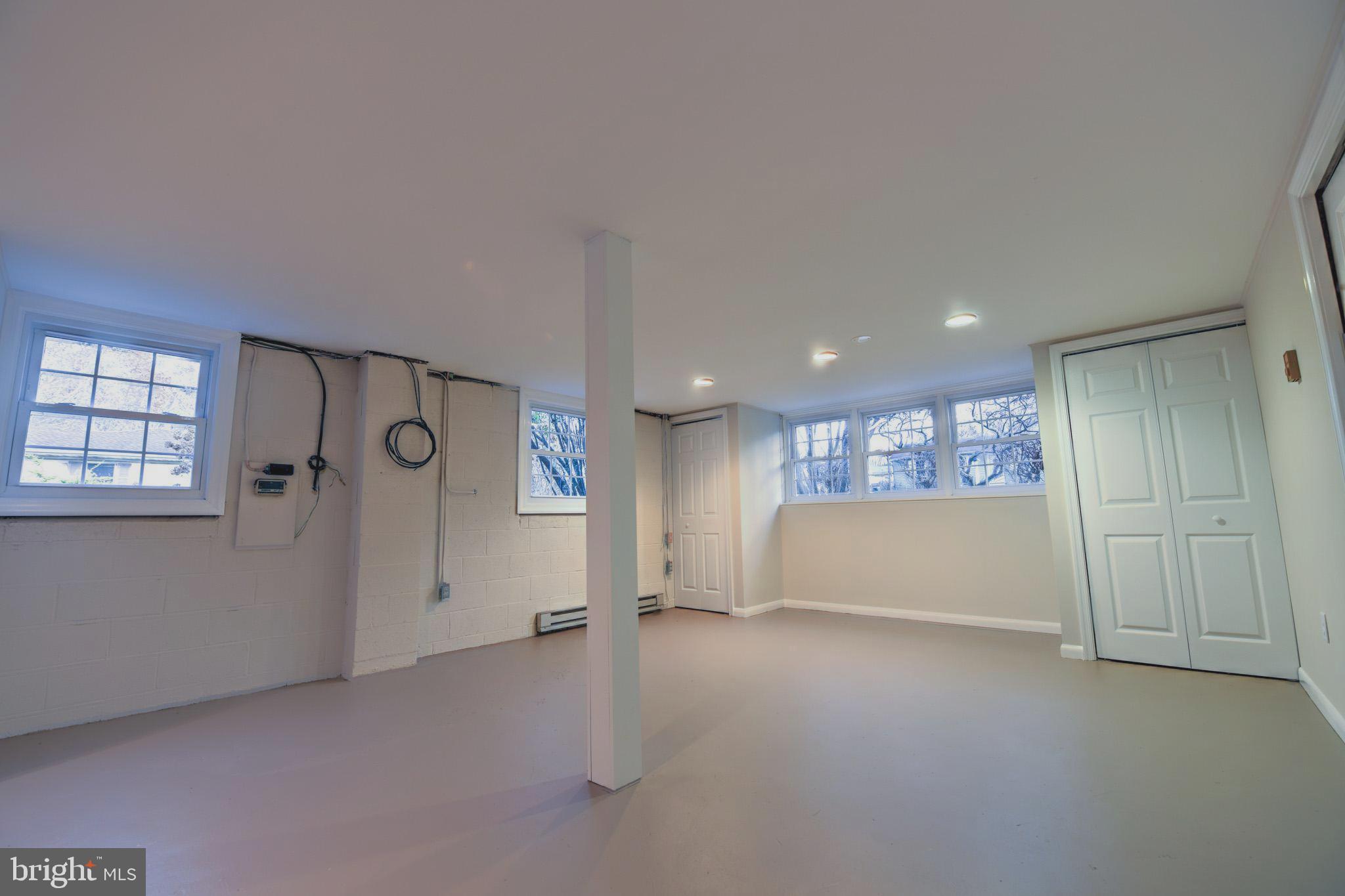 CENTREVILLE - Residential