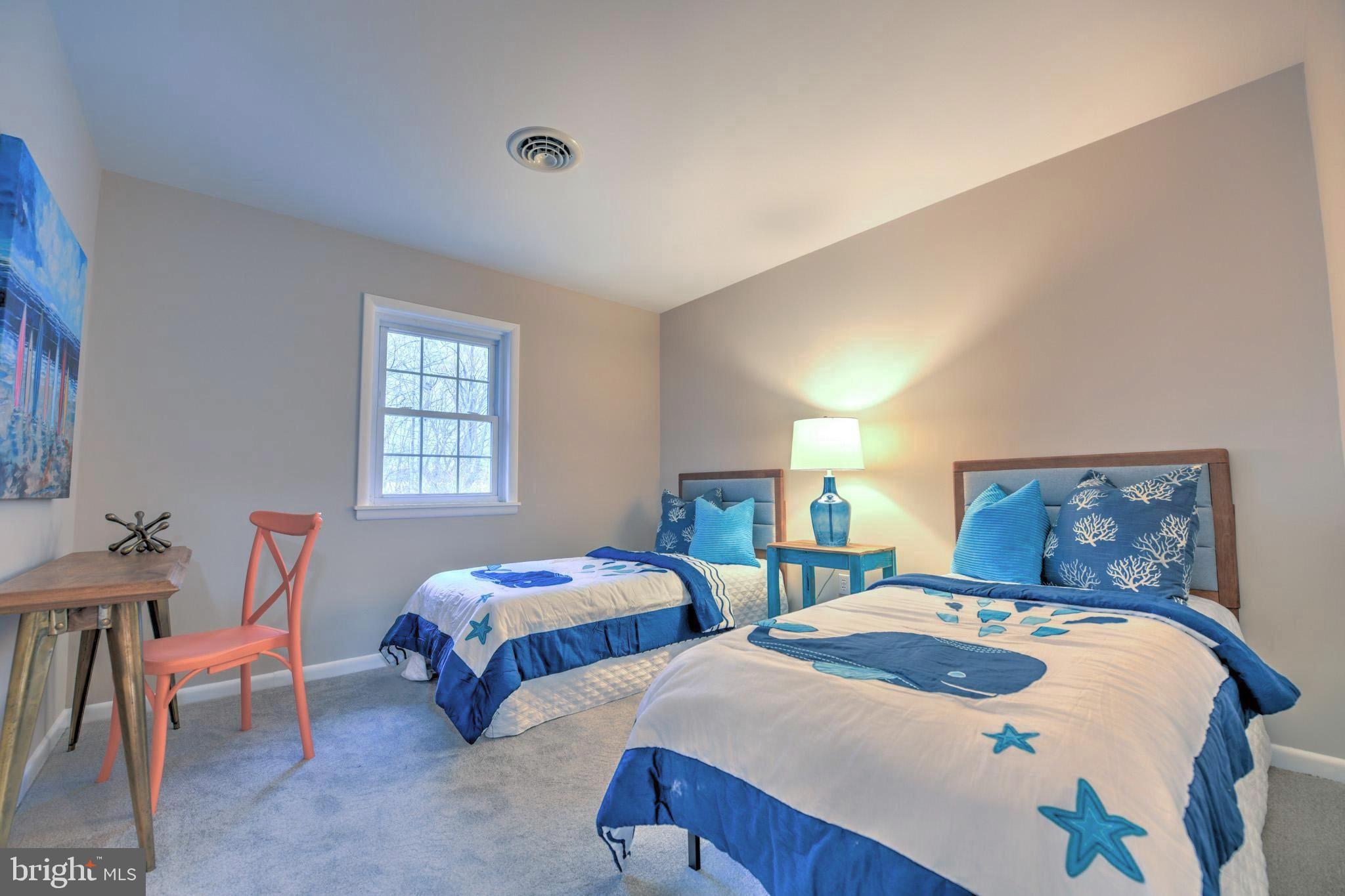 CENTREVILLE - Residential