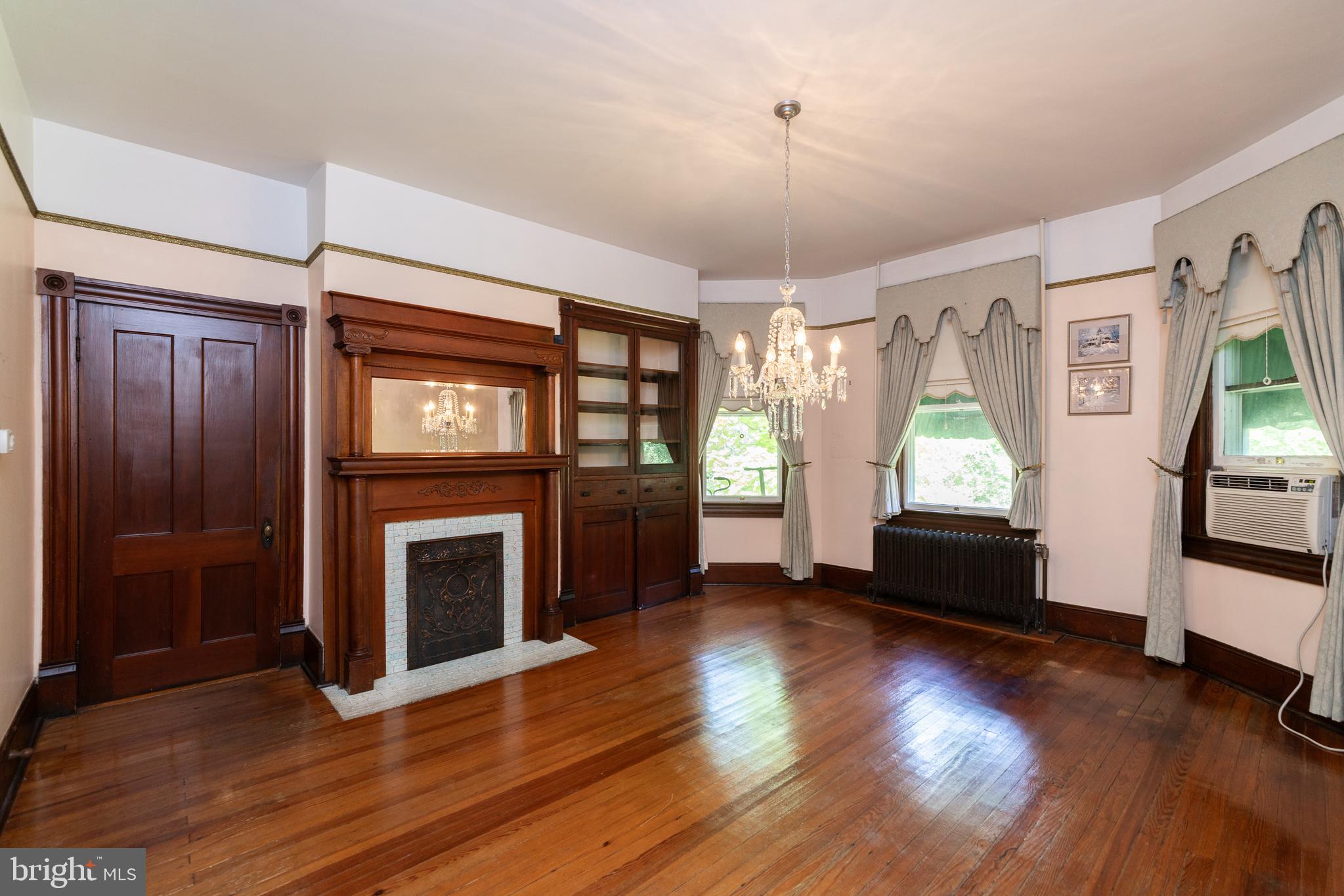 HOFFMAN HEIGHTS - Residential