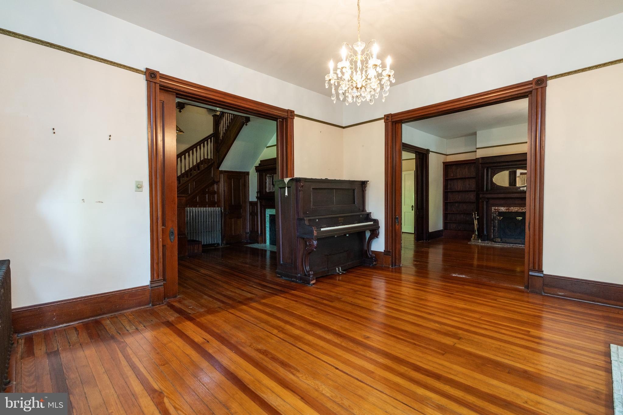 HOFFMAN HEIGHTS - Residential