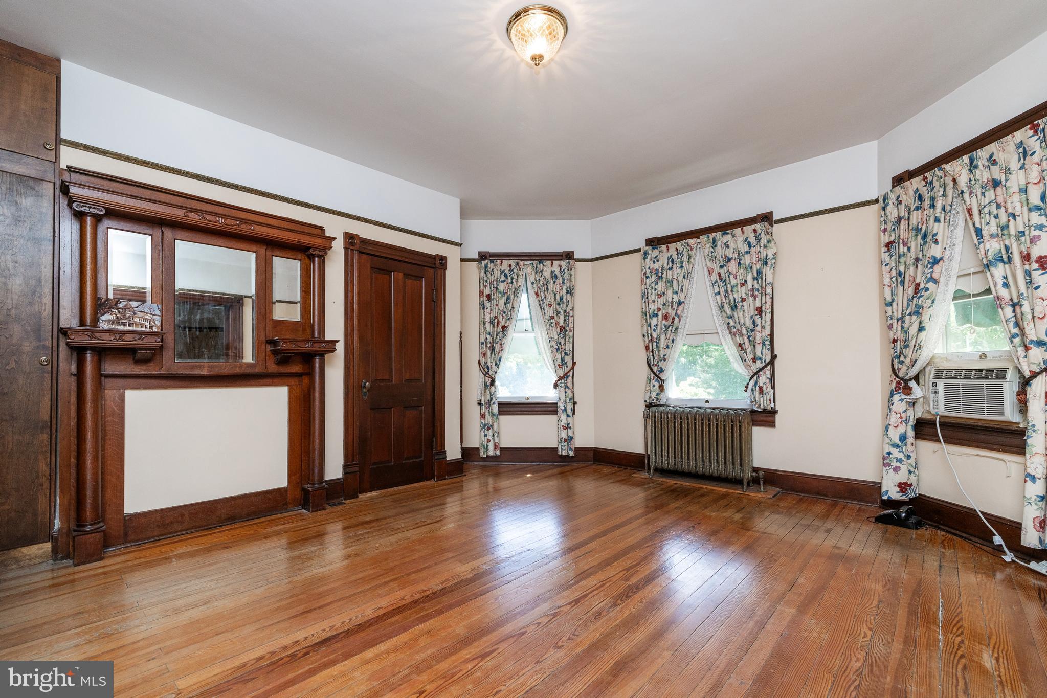 HOFFMAN HEIGHTS - Residential