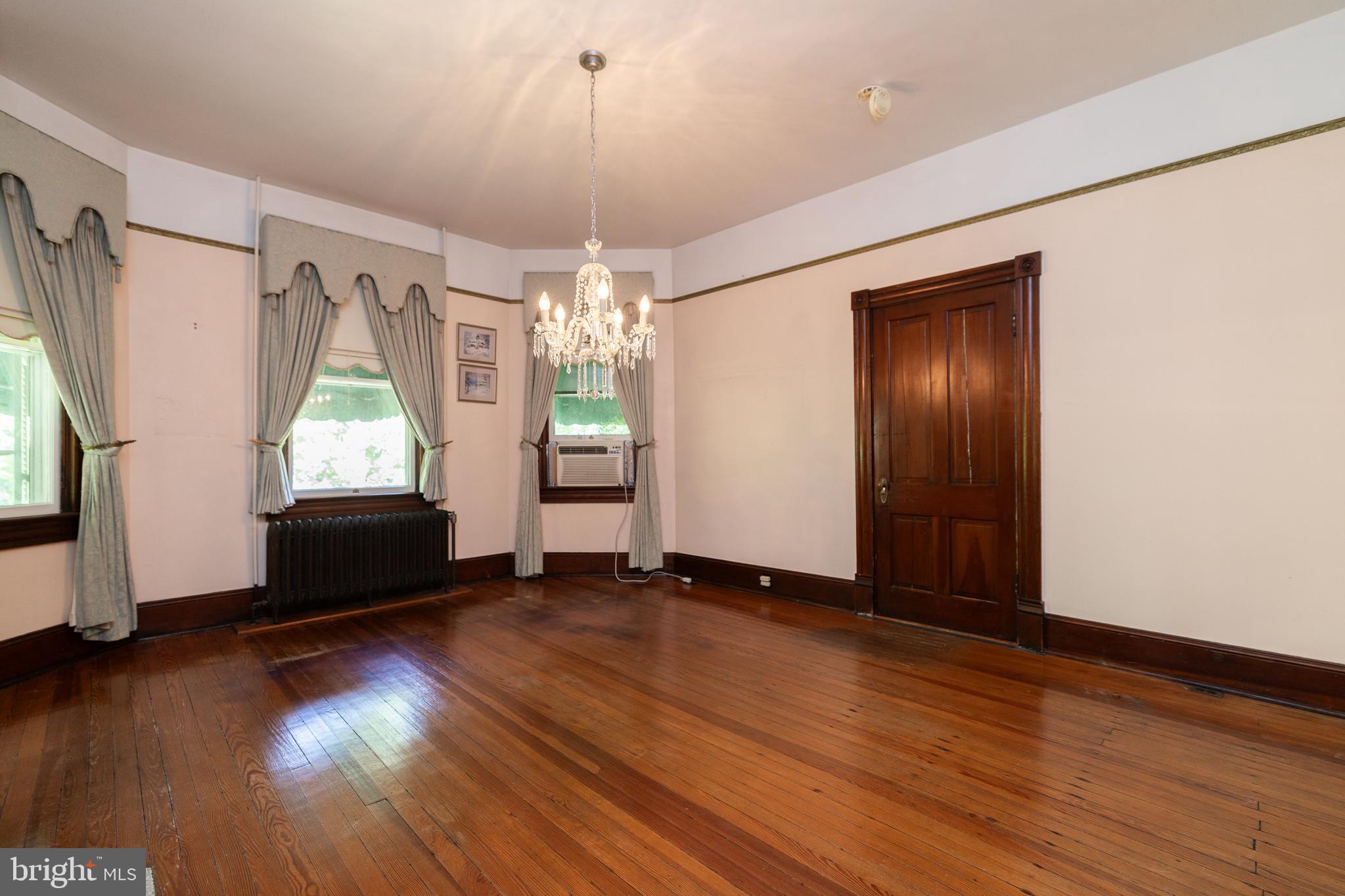 HOFFMAN HEIGHTS - Residential