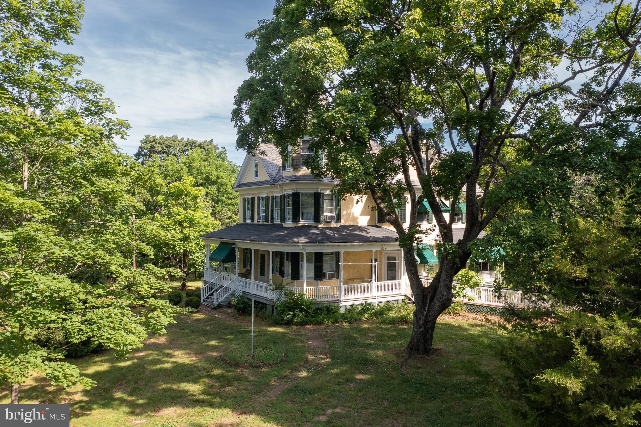 HOFFMAN HEIGHTS - Residential
