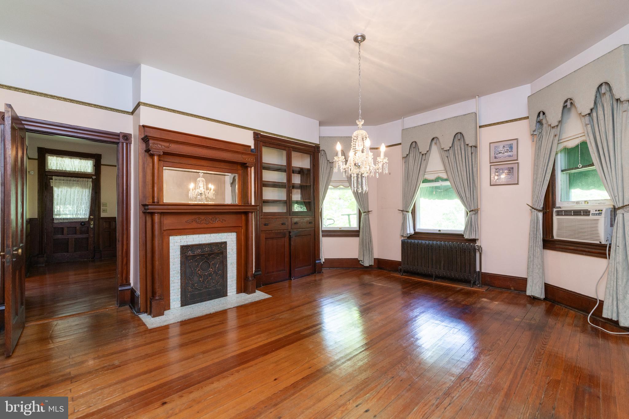 HOFFMAN HEIGHTS - Residential