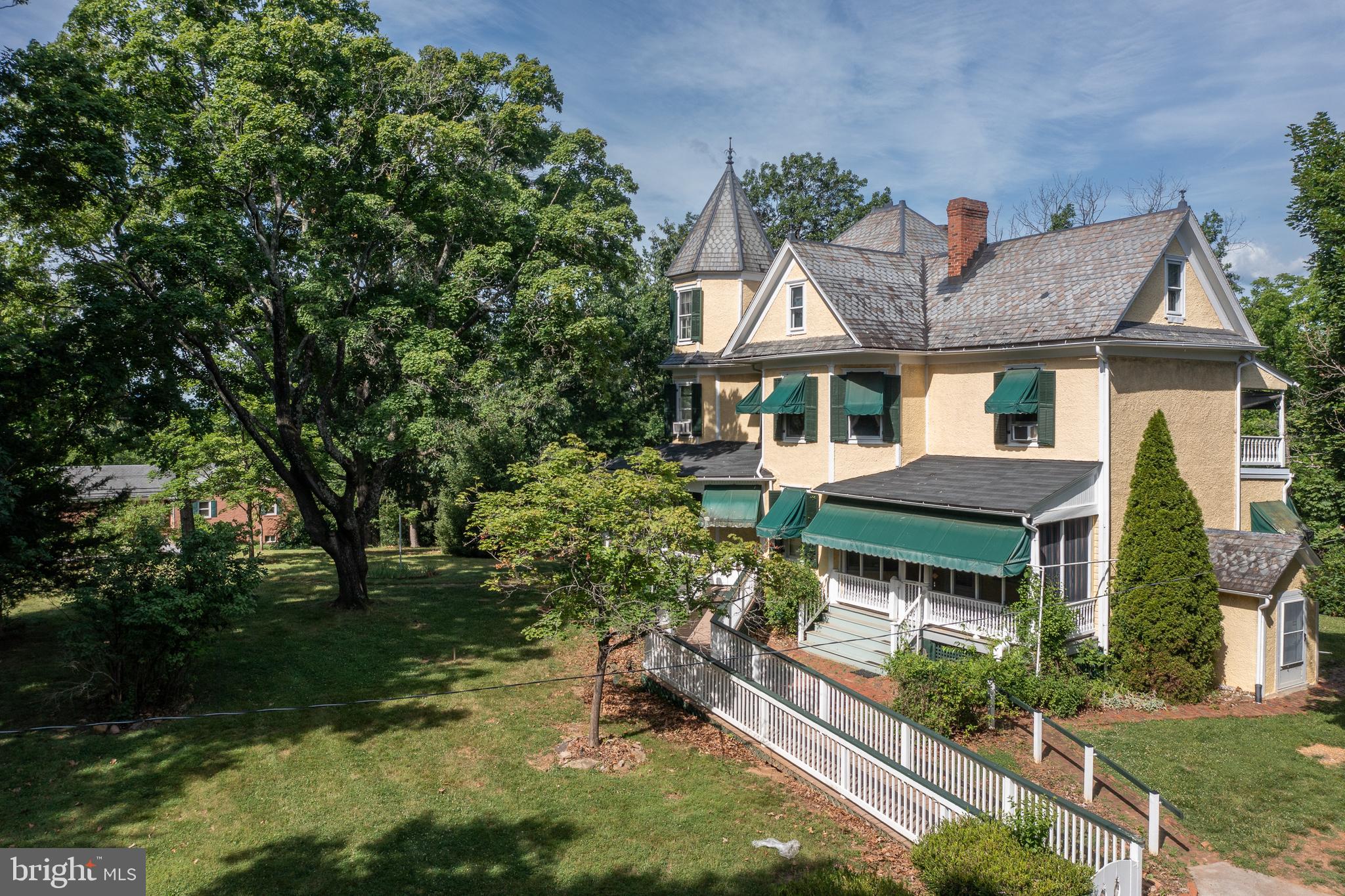 HOFFMAN HEIGHTS - Residential