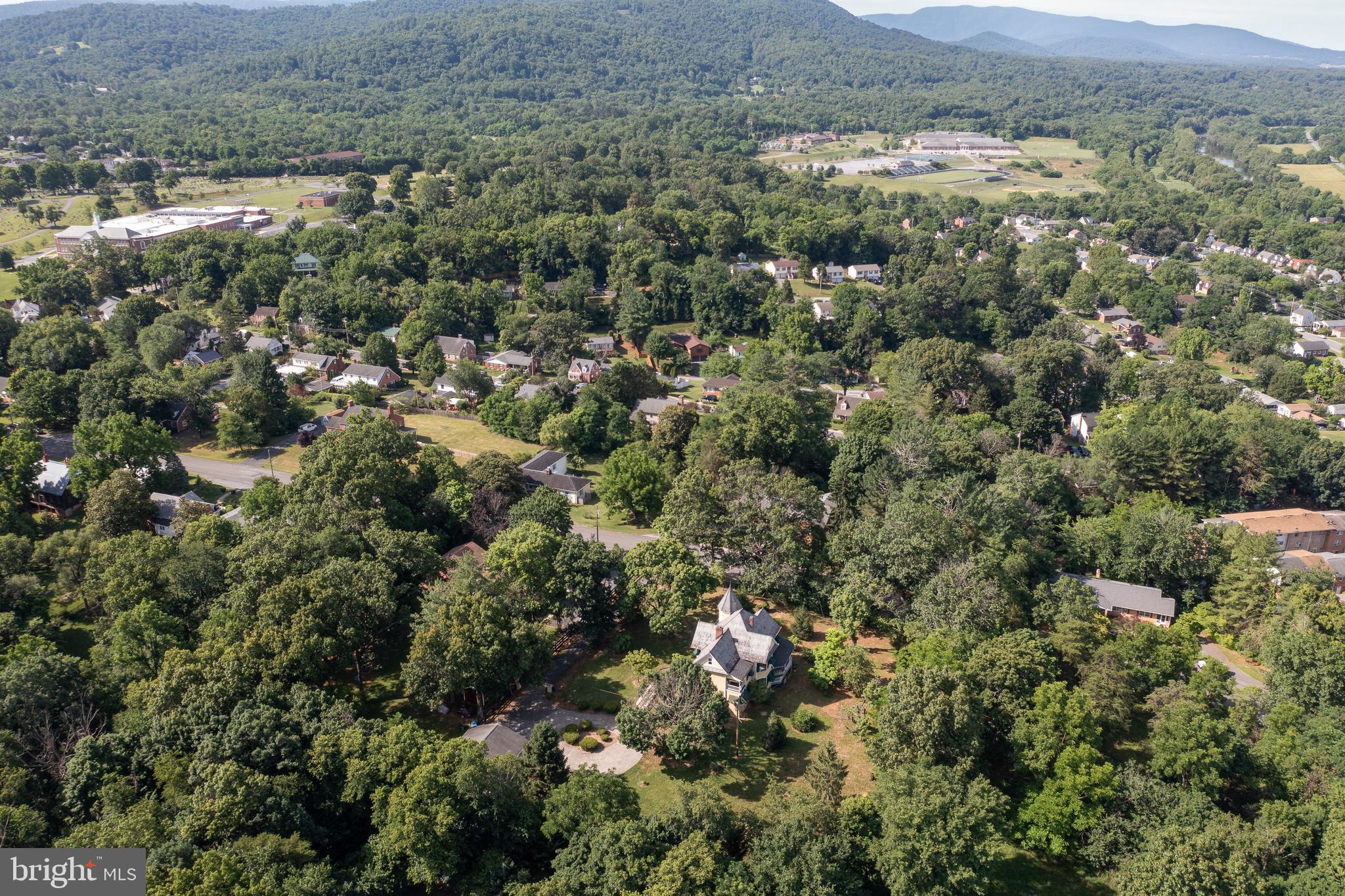 HOFFMAN HEIGHTS - Residential