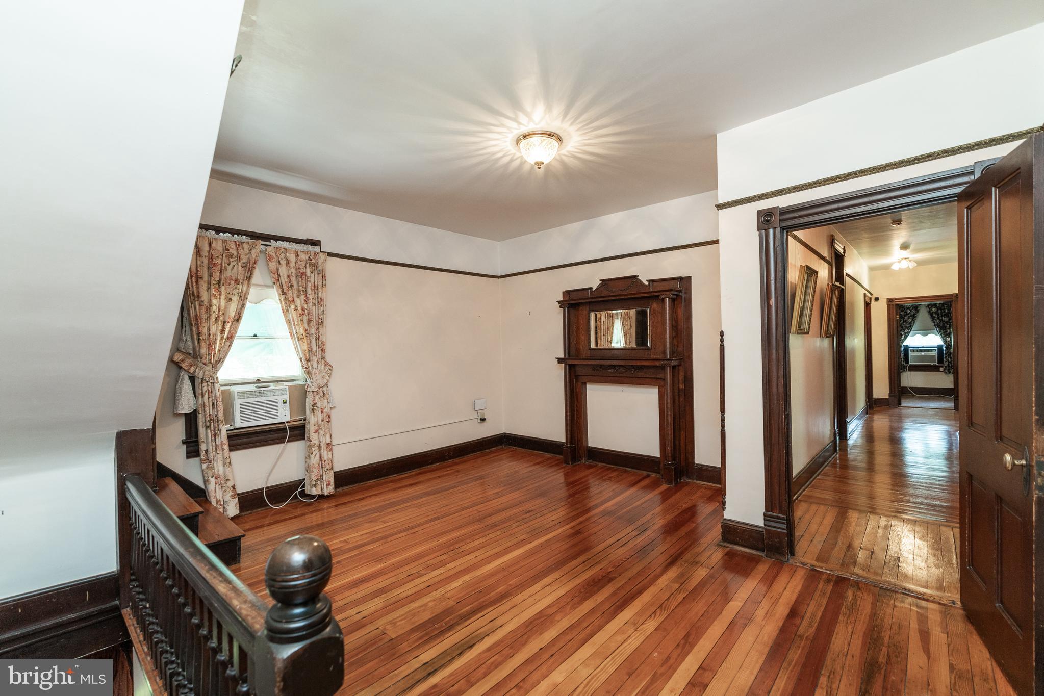 HOFFMAN HEIGHTS - Residential