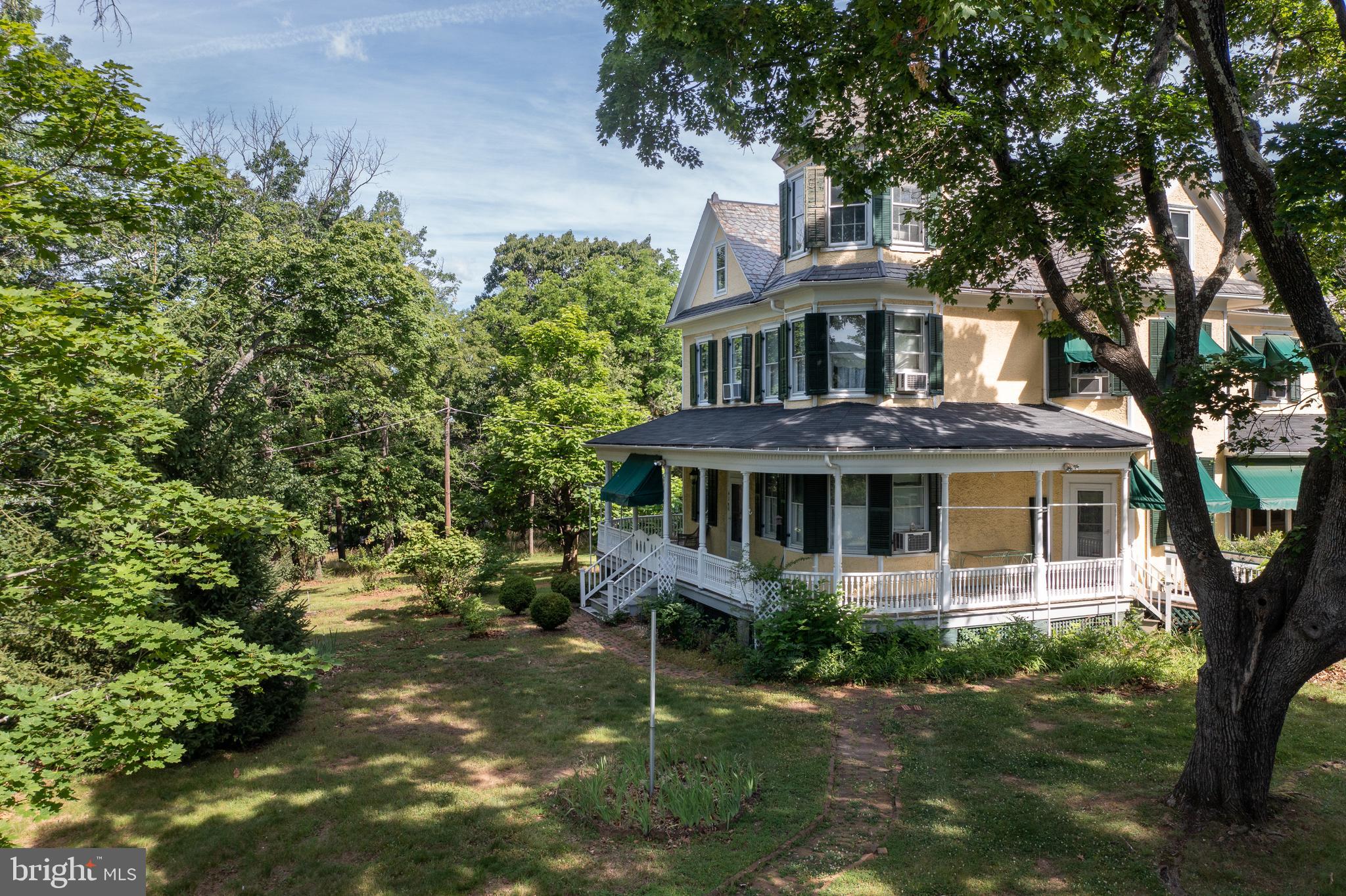 HOFFMAN HEIGHTS - Residential
