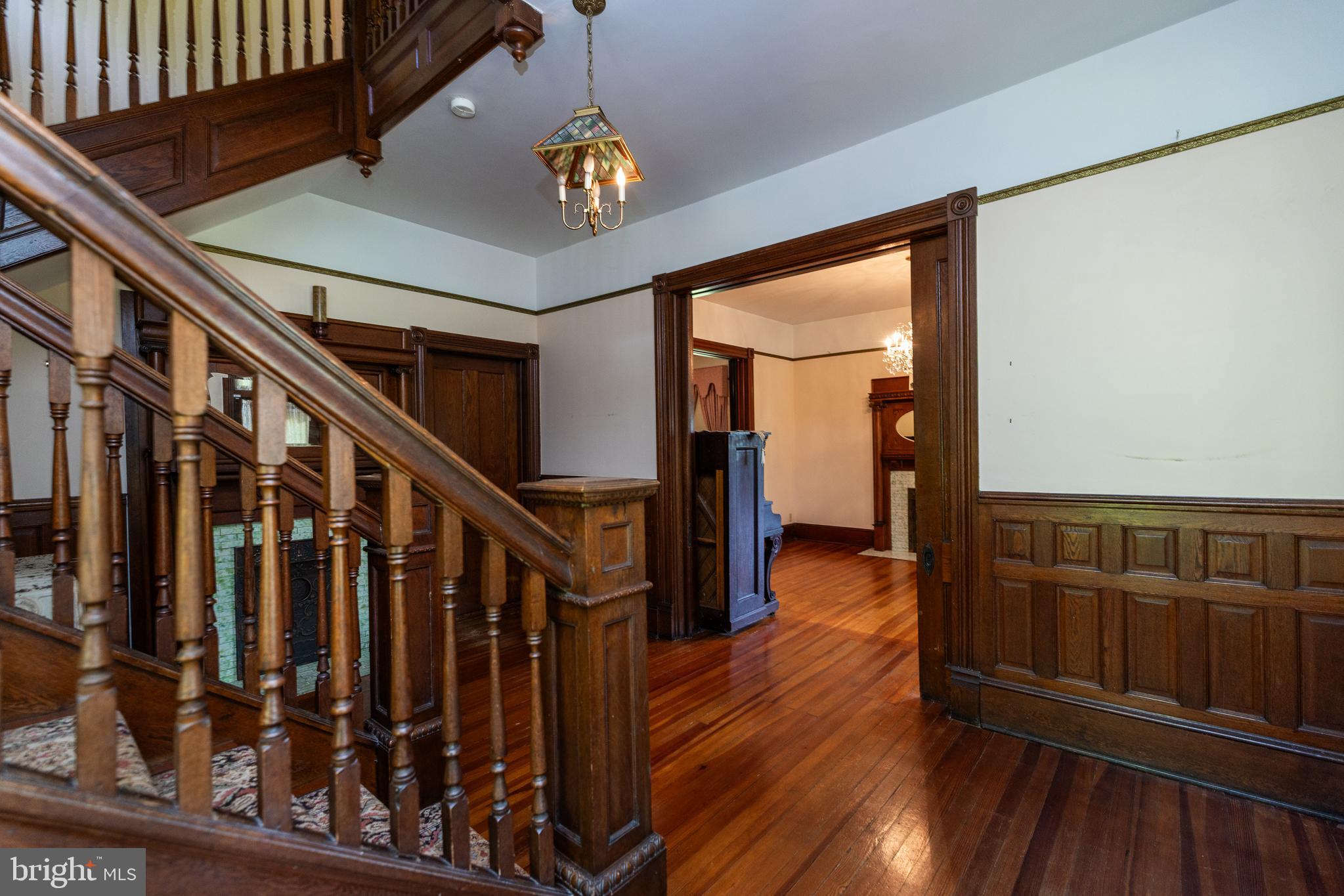 HOFFMAN HEIGHTS - Residential