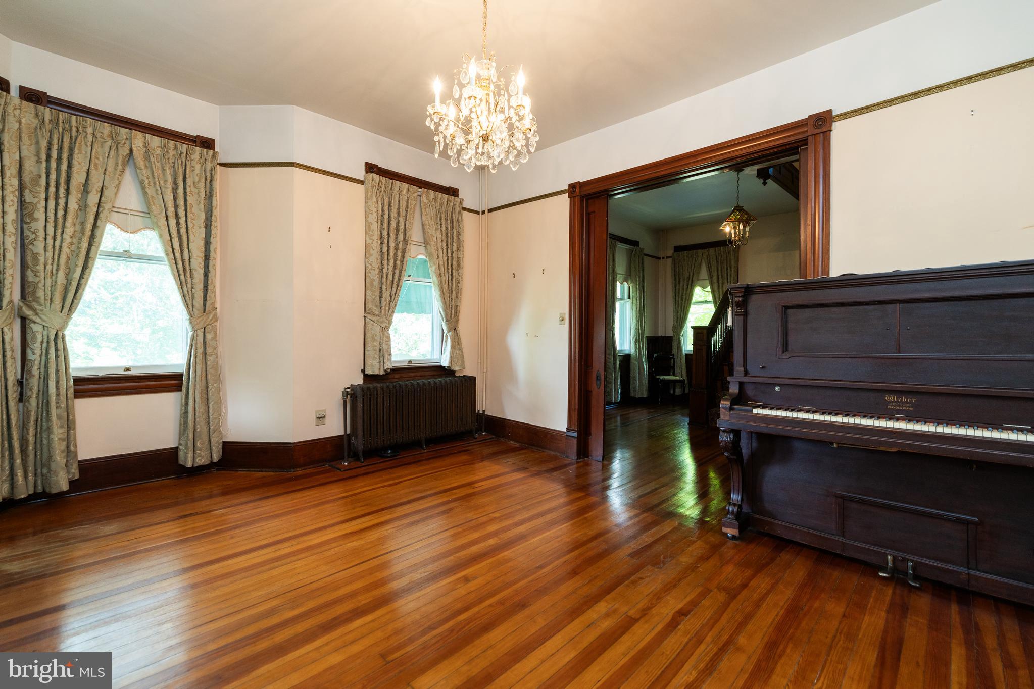 HOFFMAN HEIGHTS - Residential