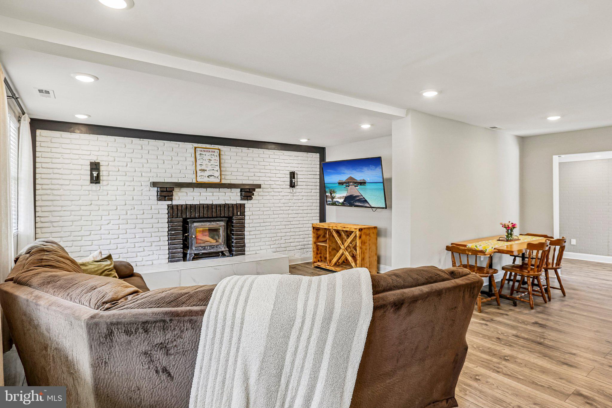MUNSON HEIGHTS - Residential