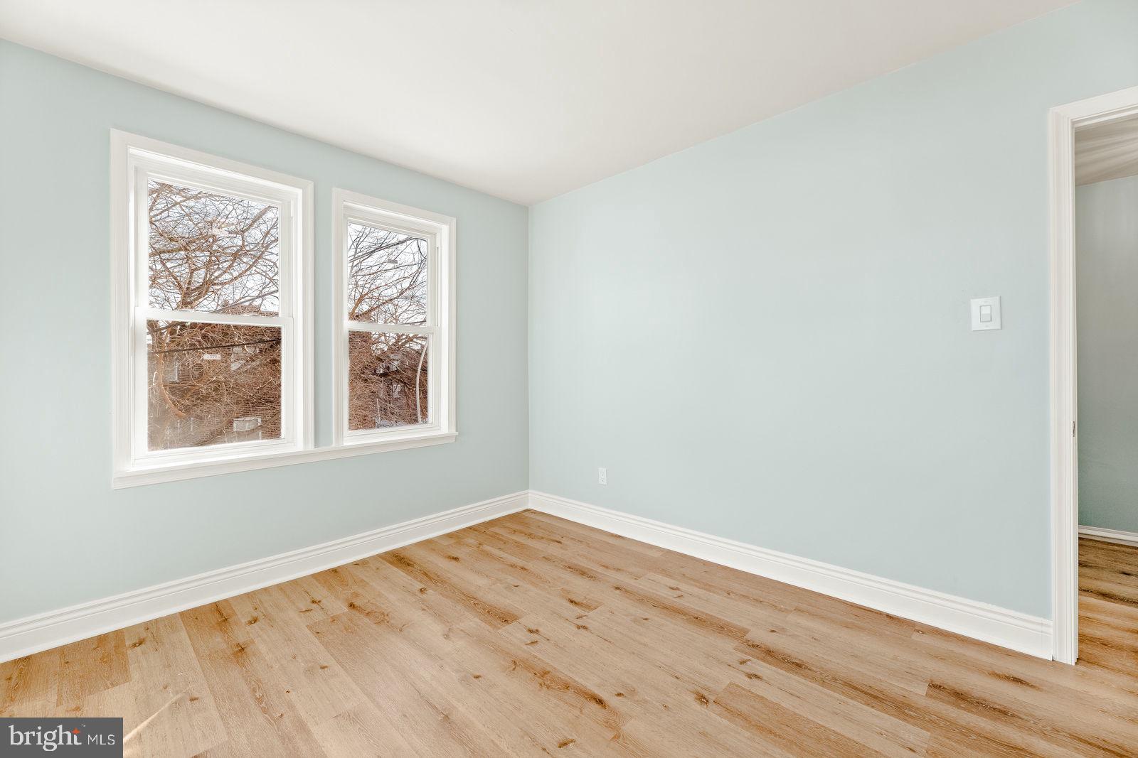 LAWNCREST - Residential