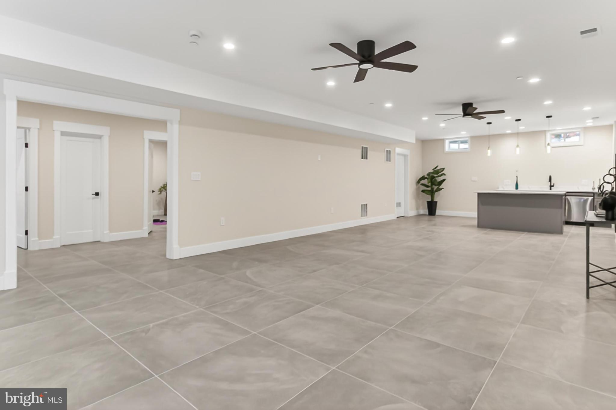 OAKWOOD KNOLLS - Residential