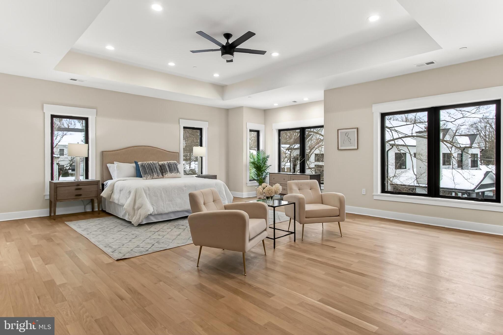 OAKWOOD KNOLLS - Residential