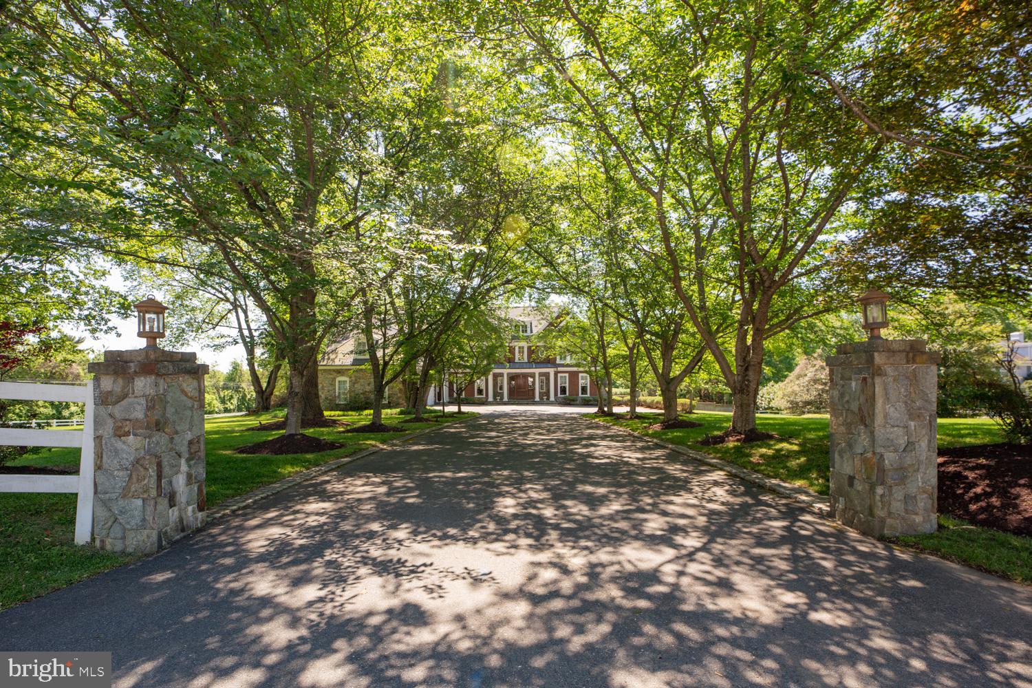 POTOMAC OUTSIDE - Residential