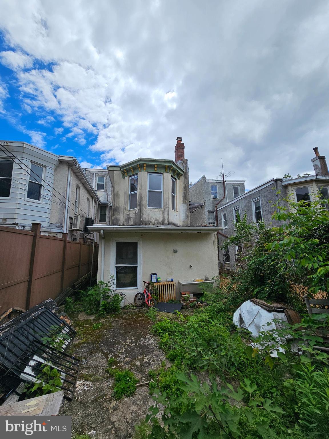 FAIRMOUNT - Residential Income