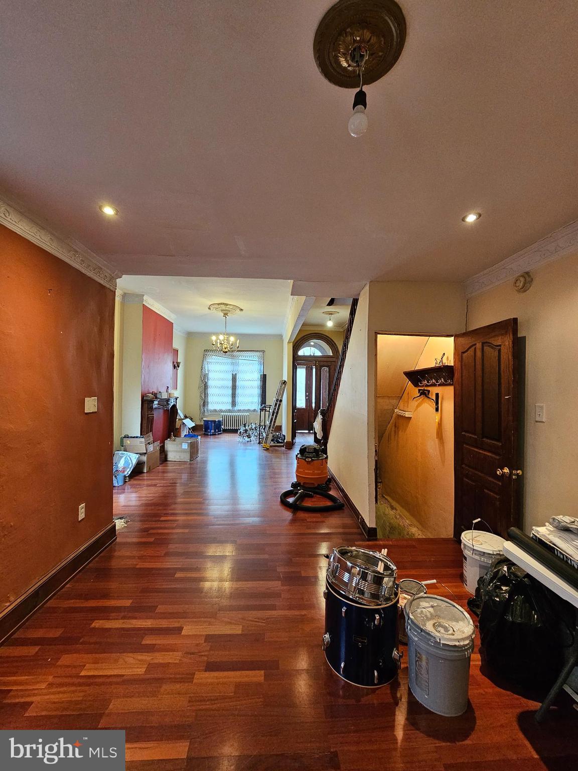 FAIRMOUNT - Residential Income