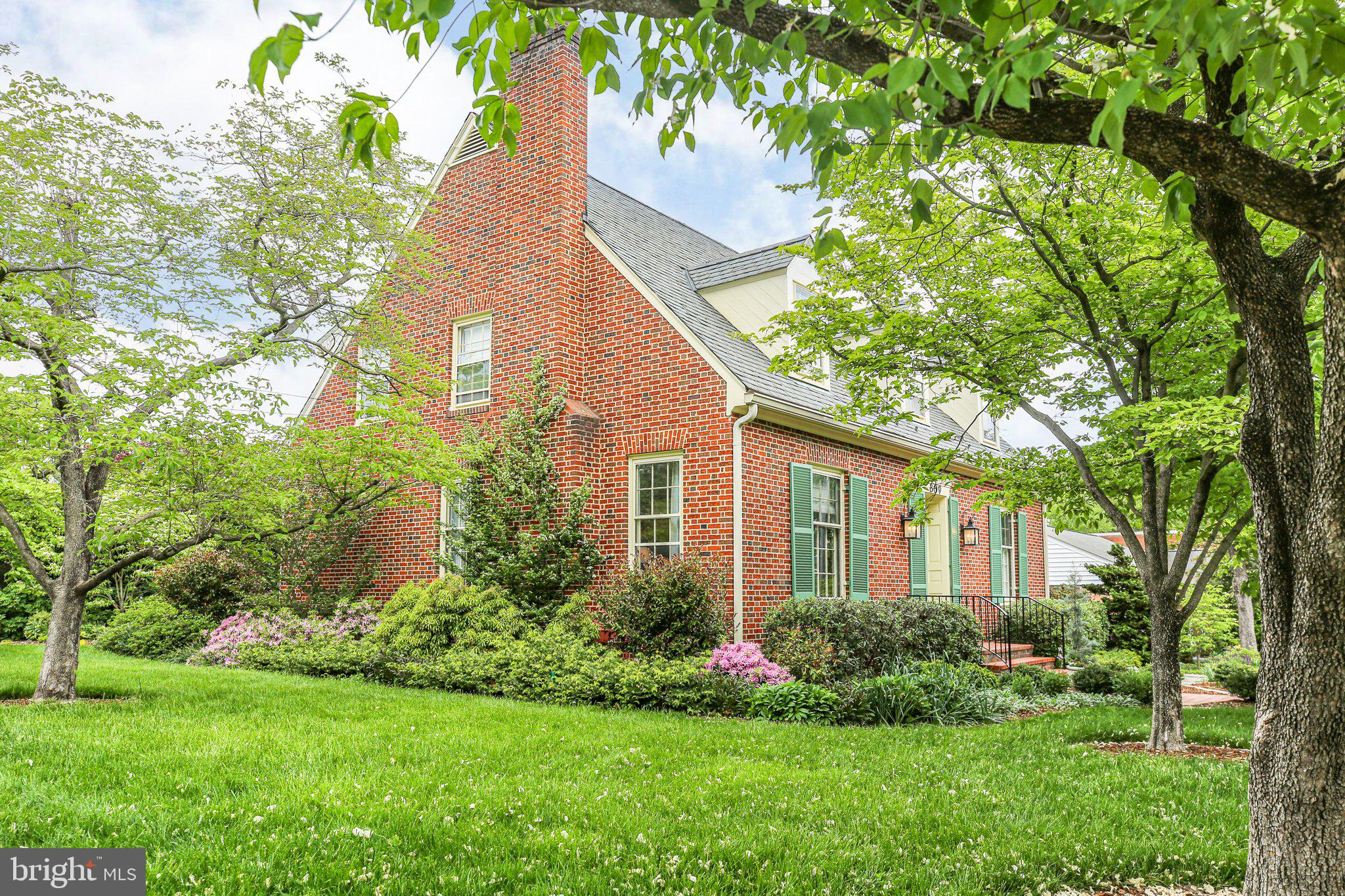 COLLEGE TERRACE - Residential
