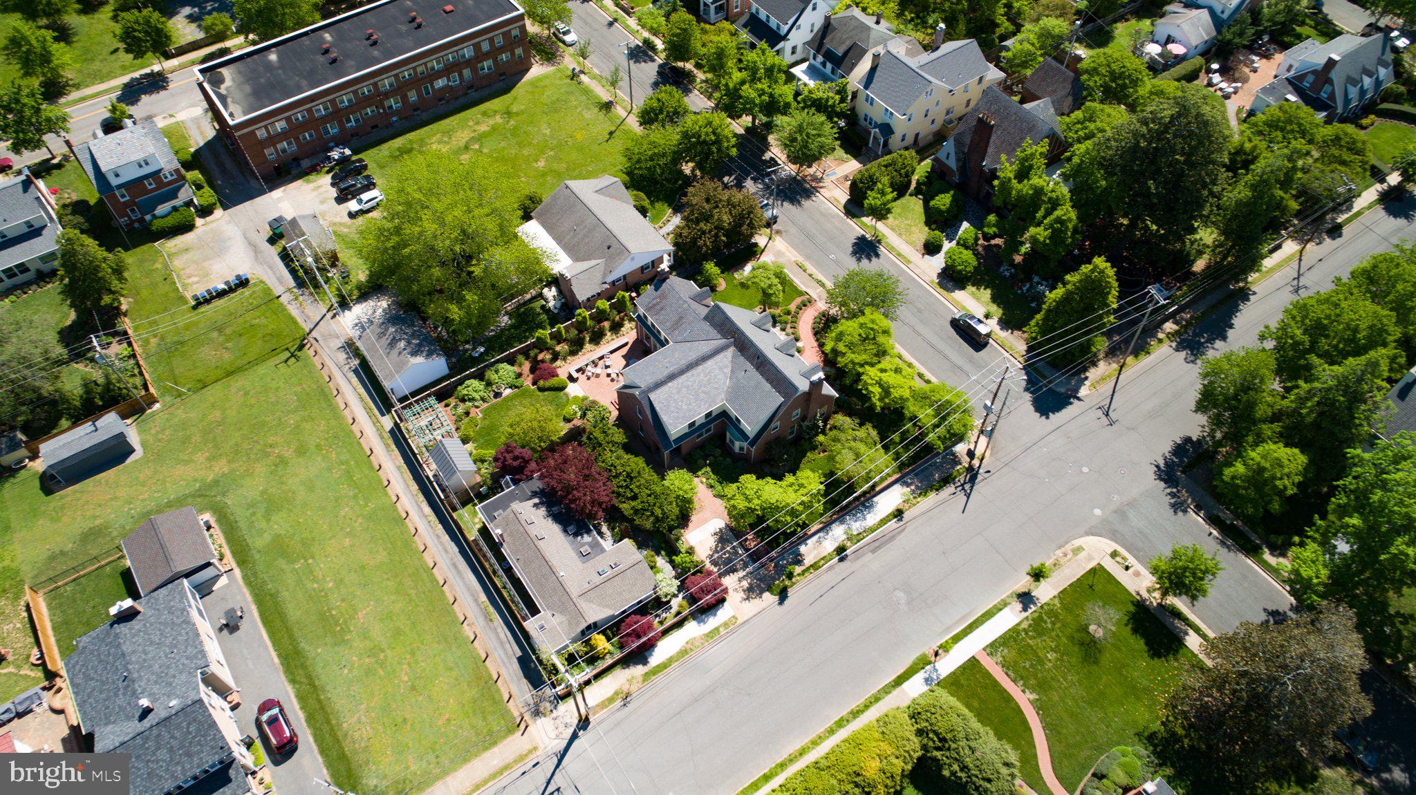 COLLEGE TERRACE - Residential