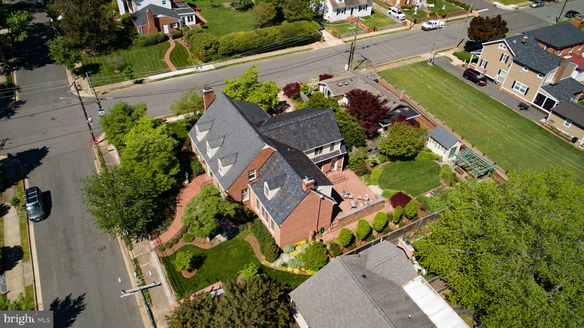 COLLEGE TERRACE - Residential