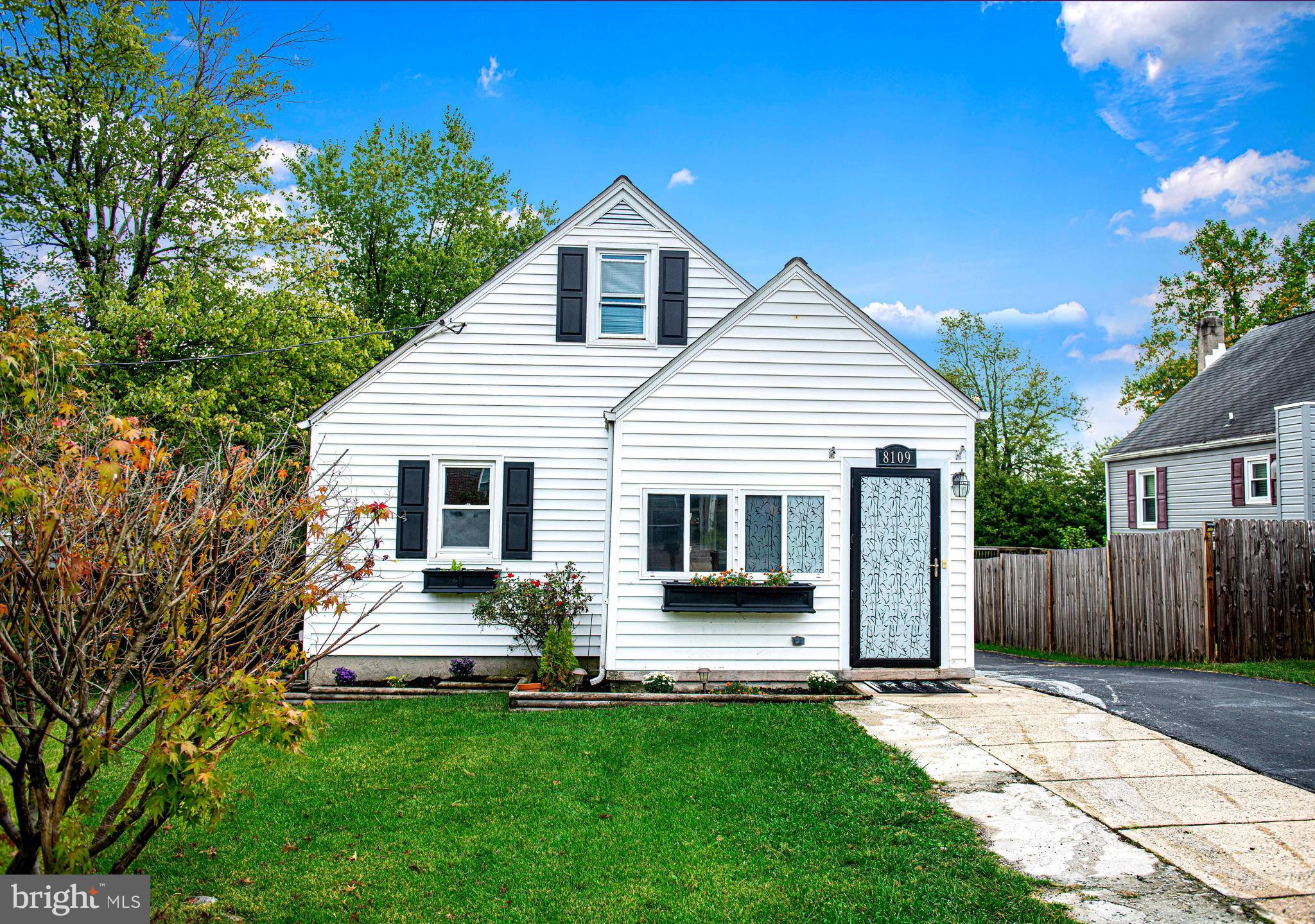 HILLENDALE PARK - Residential