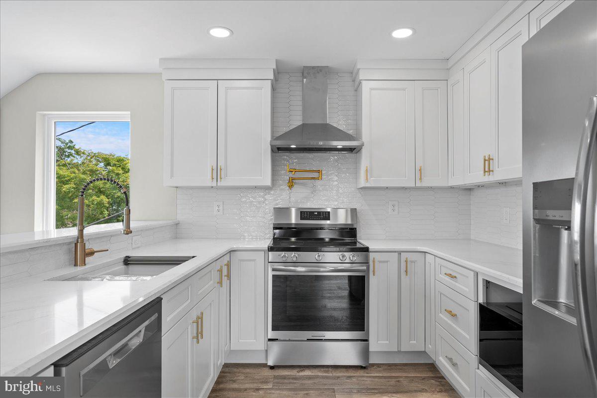 HOLLYWOOD BEACH - Residential
