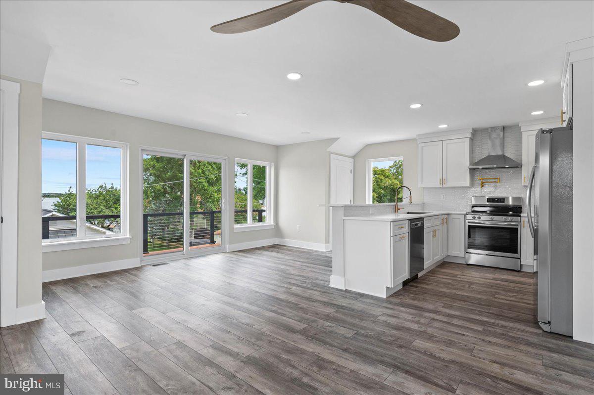 HOLLYWOOD BEACH - Residential