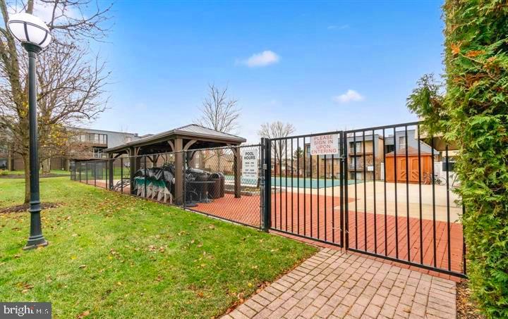 STEVENSON VILLAGE CONDO - Residential