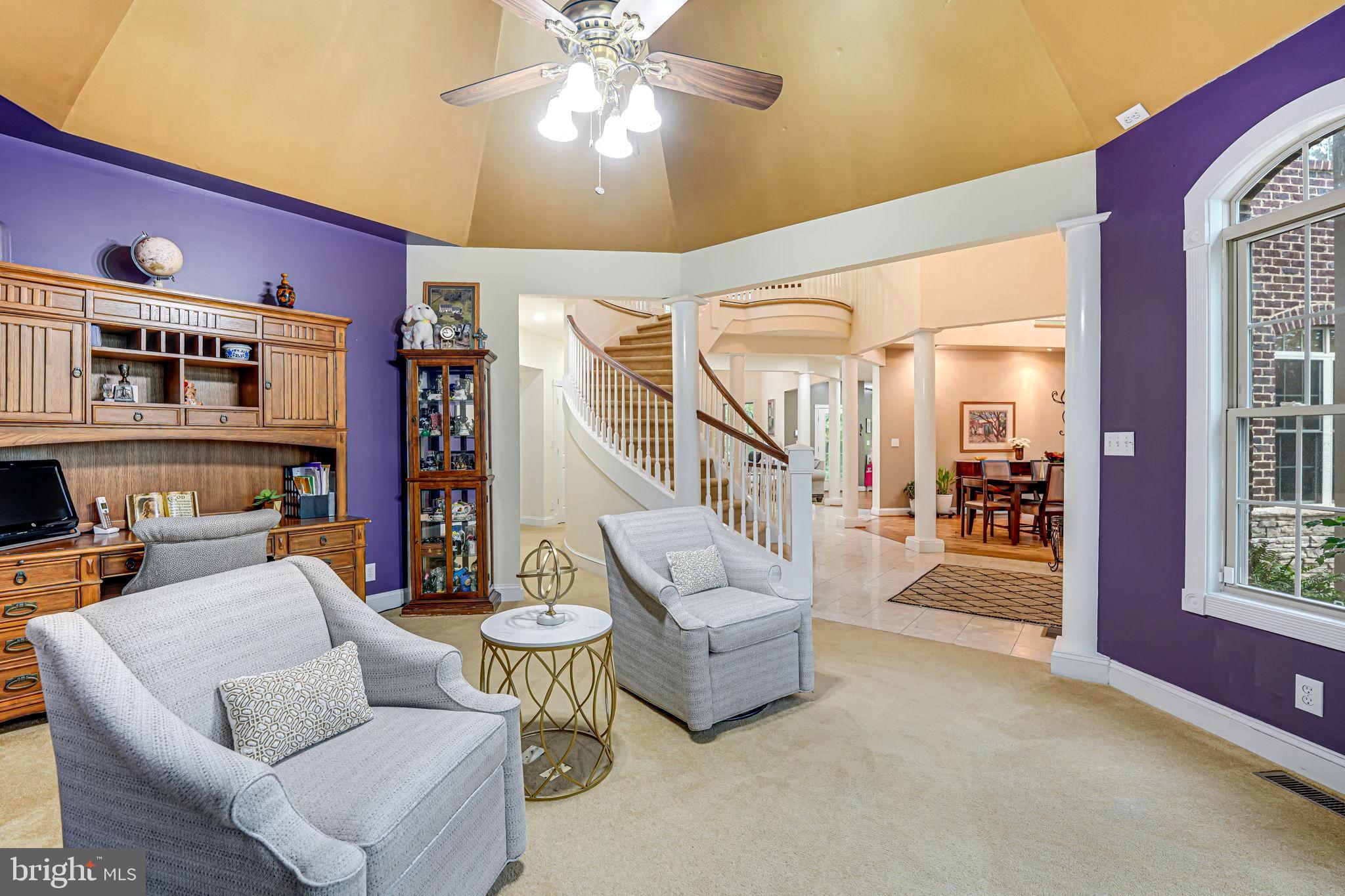 SEVEN LAKES - Residential