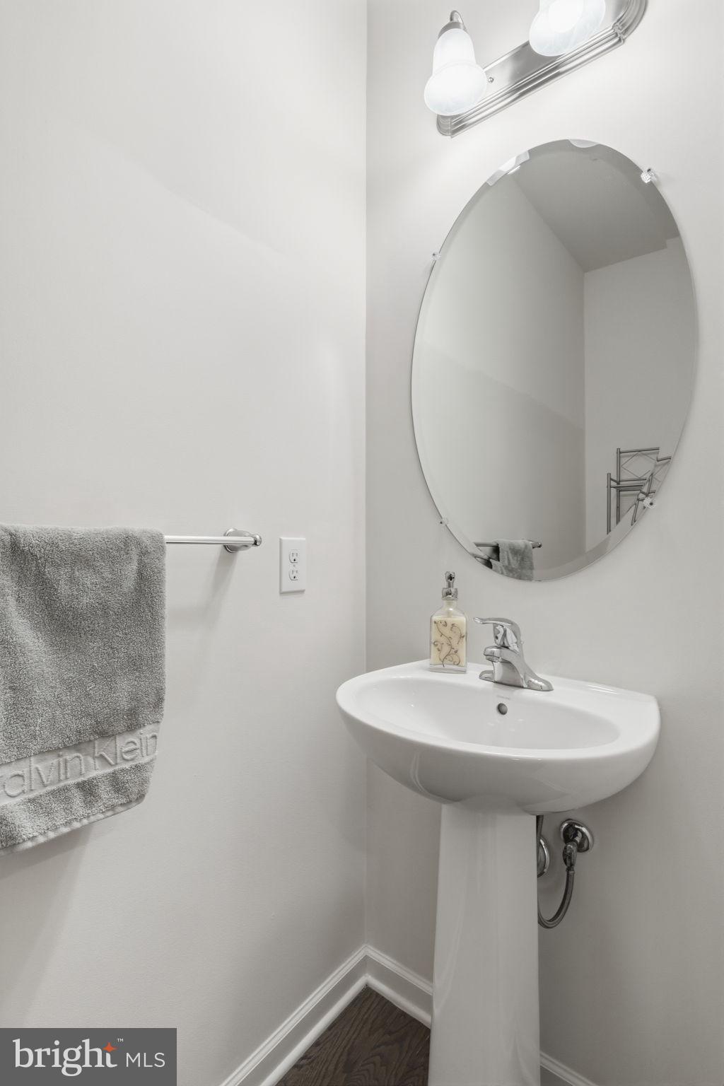 HIGH GROVE - Residential