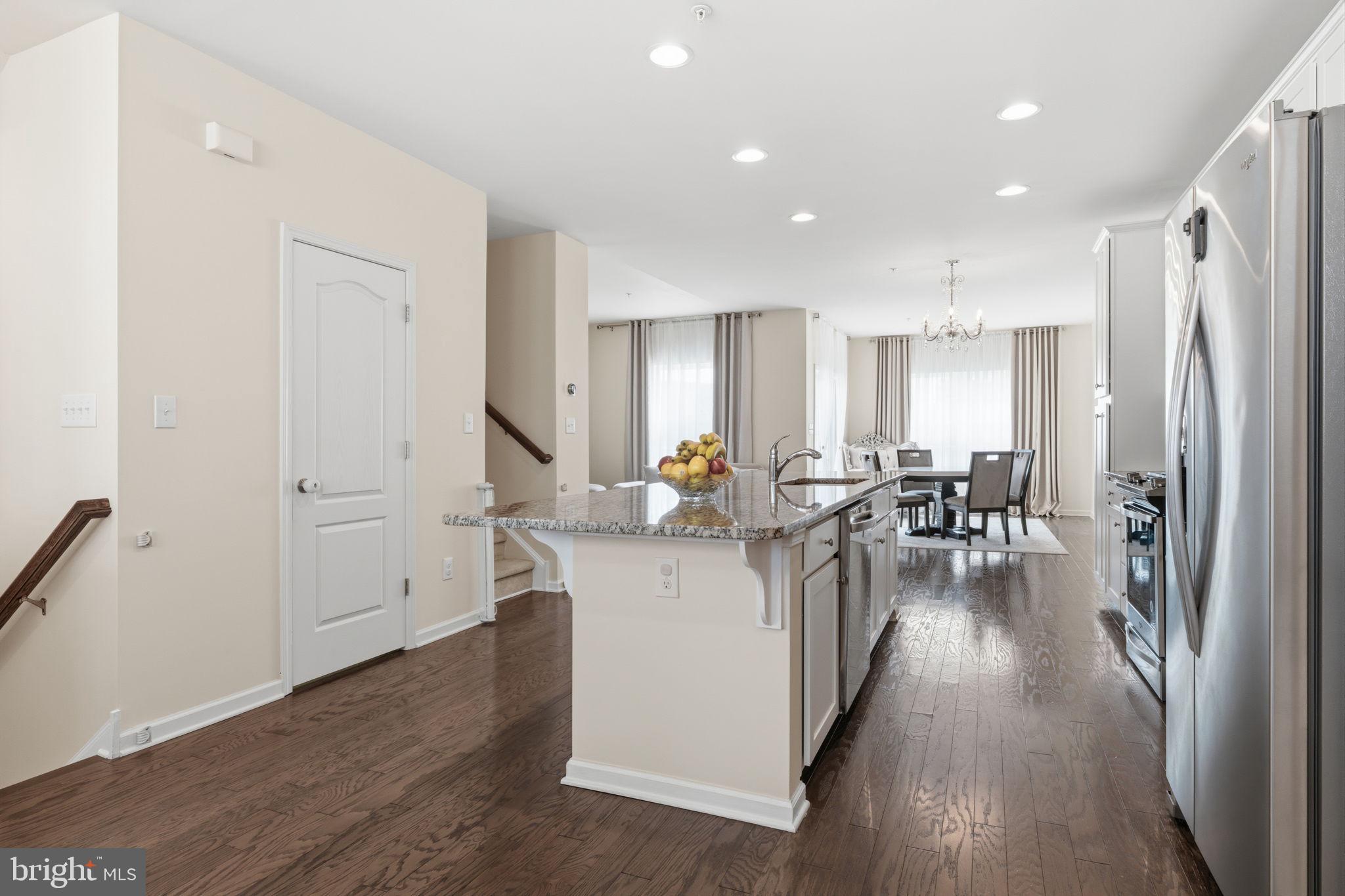 HIGH GROVE - Residential