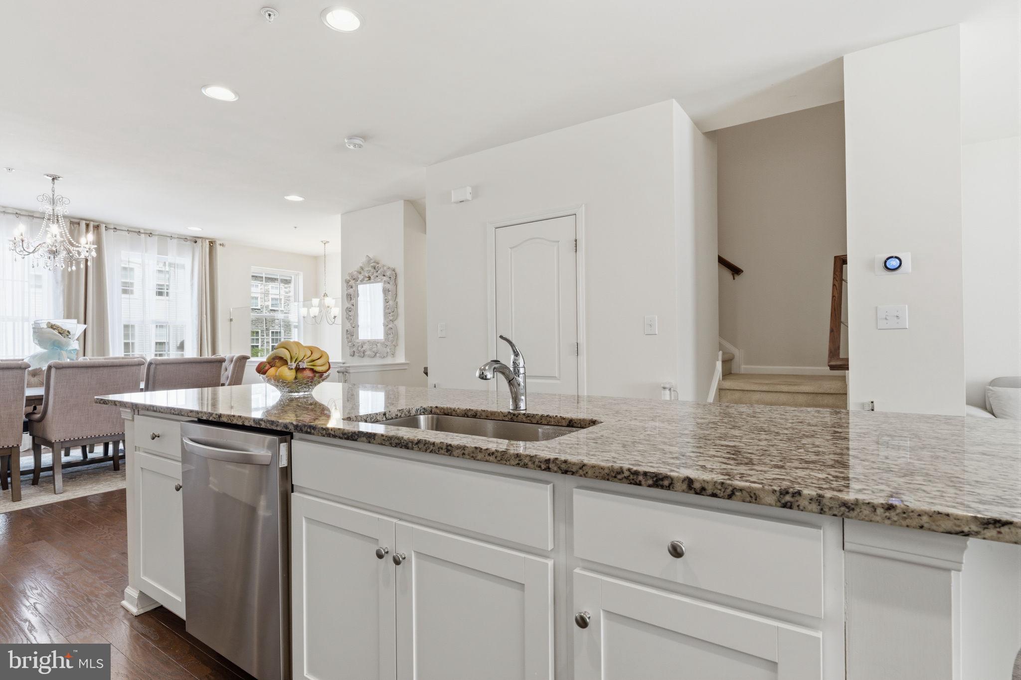 HIGH GROVE - Residential
