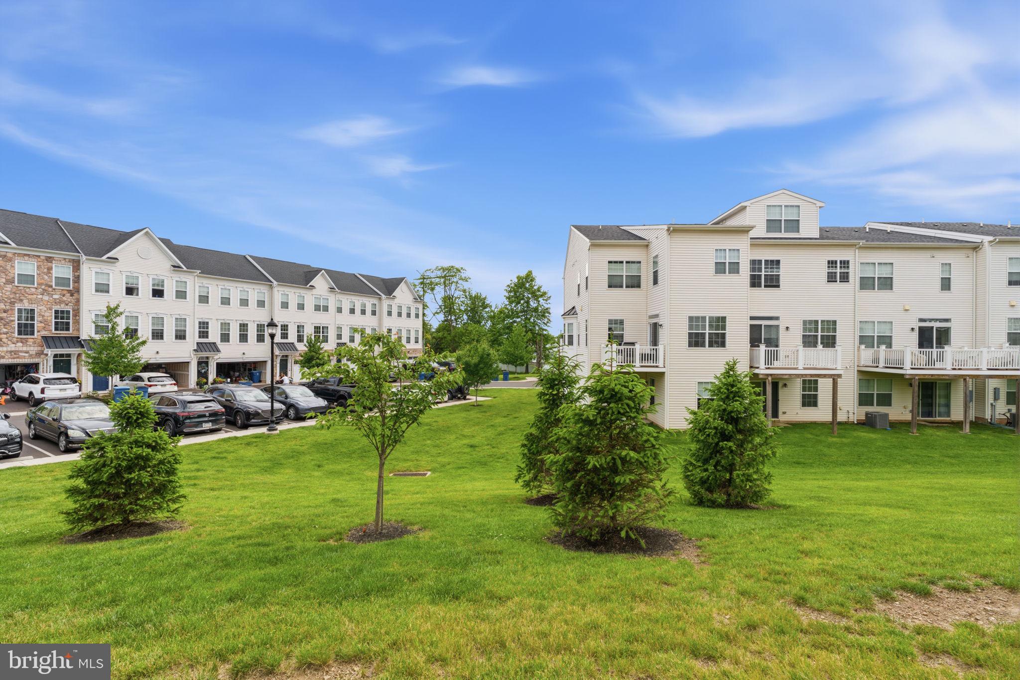 HIGH GROVE - Residential