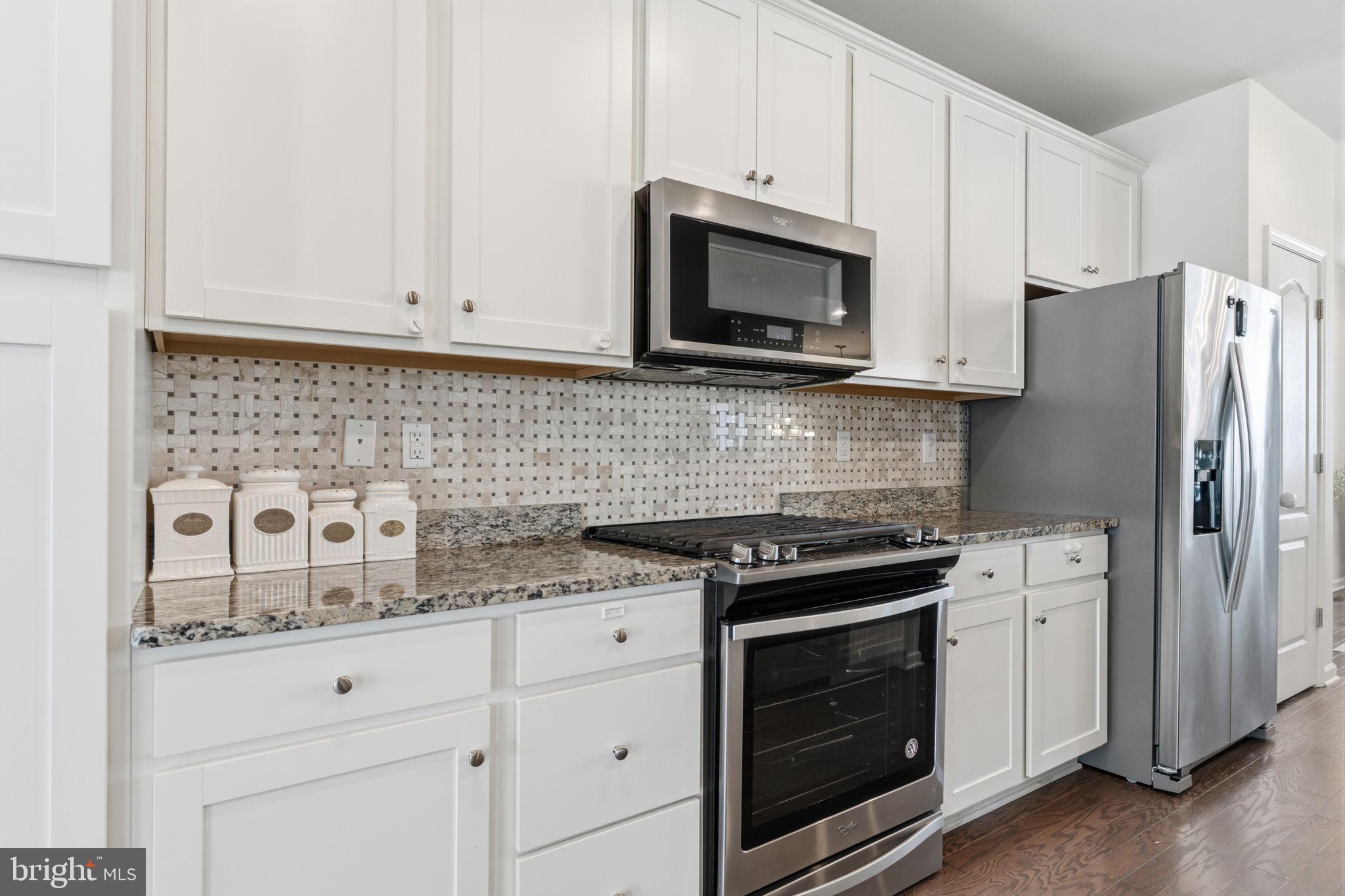 HIGH GROVE - Residential