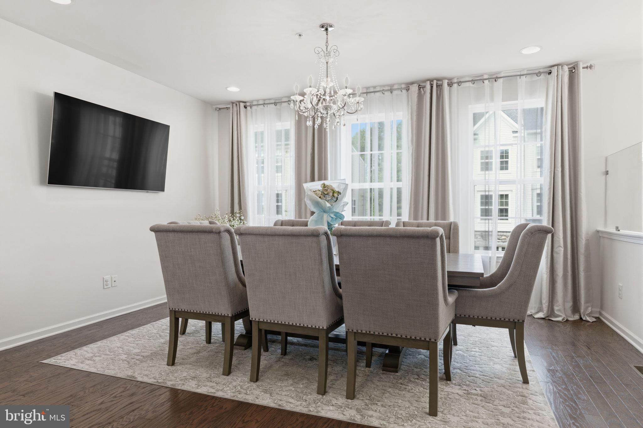 HIGH GROVE - Residential