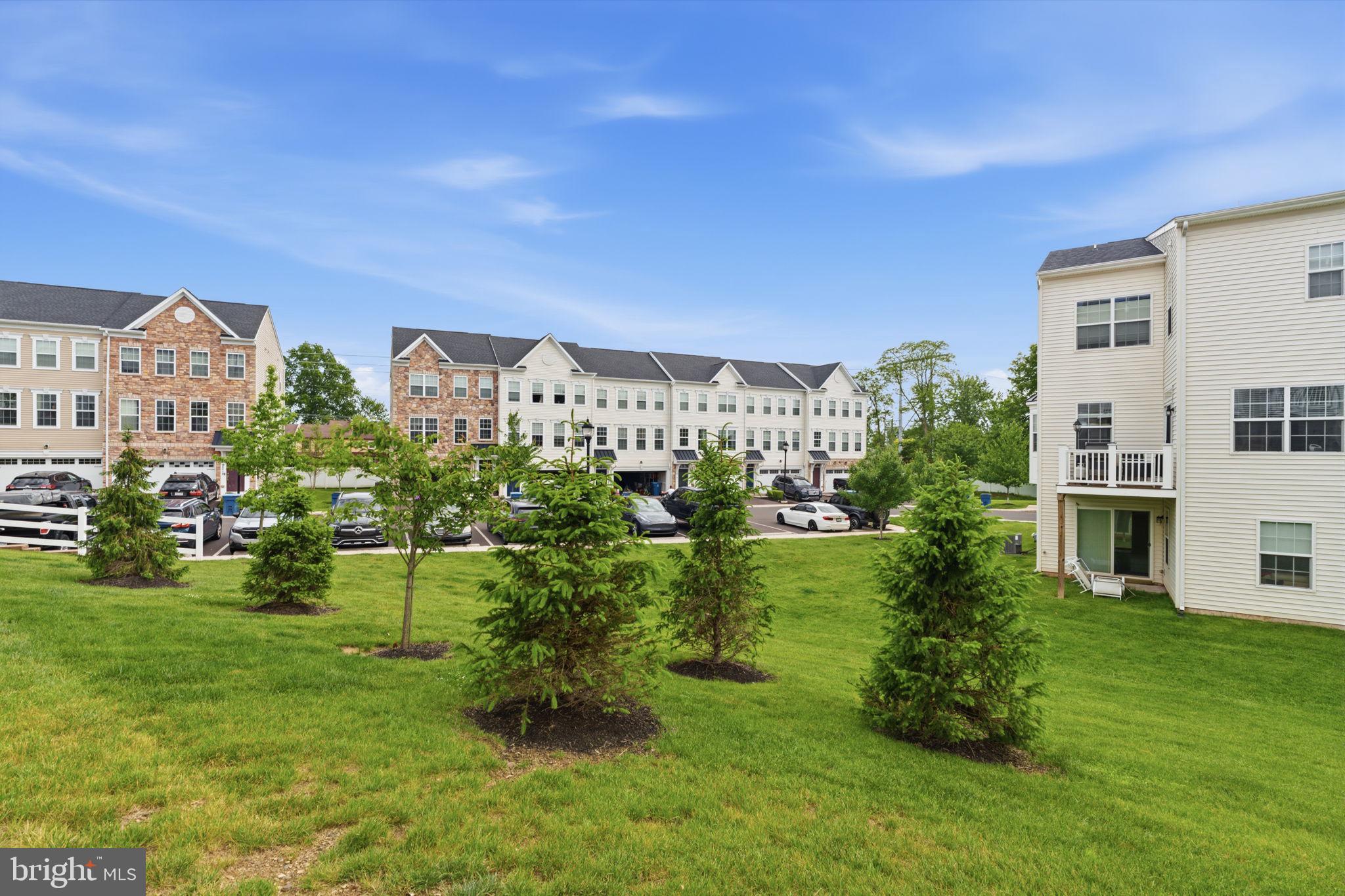 HIGH GROVE - Residential