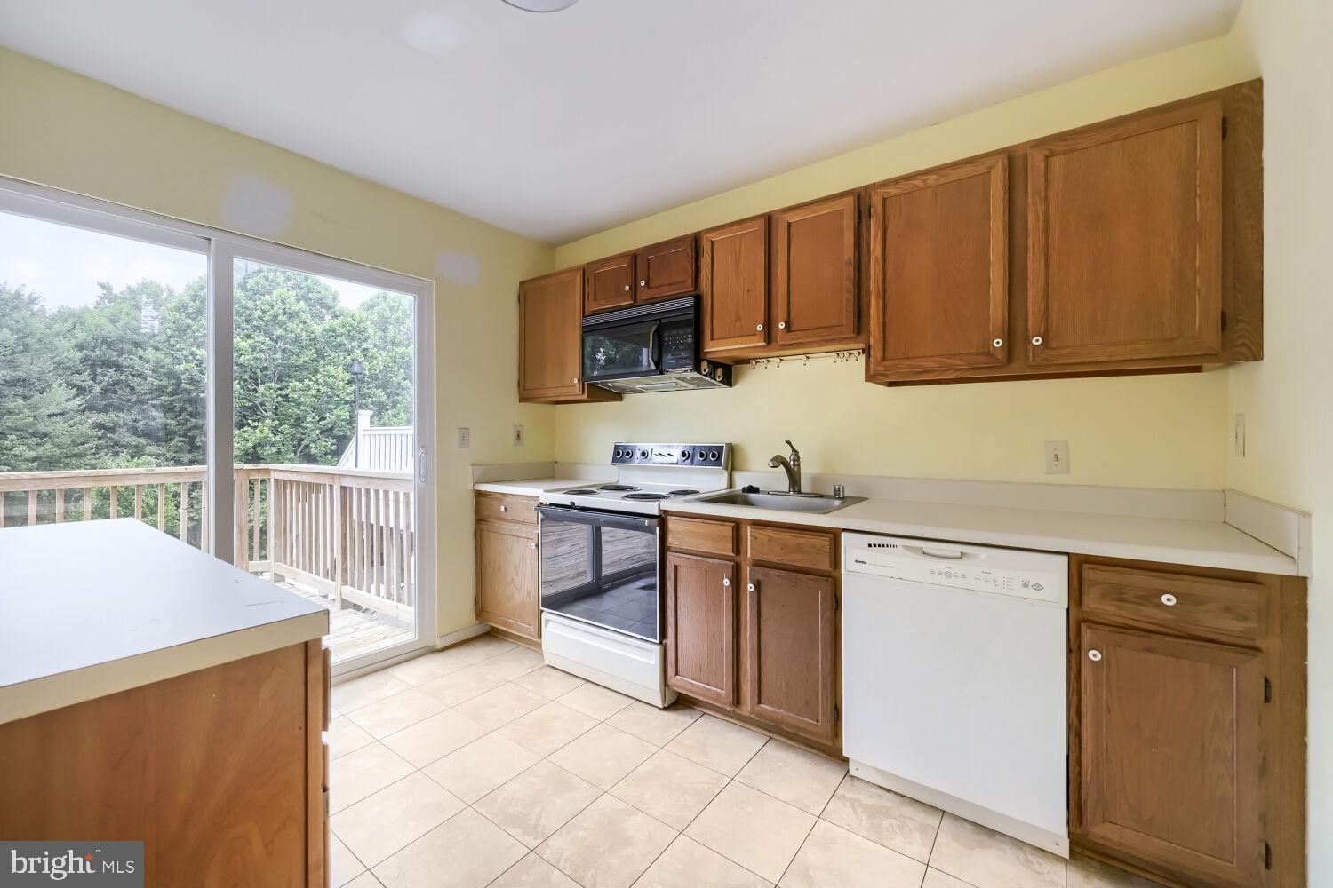 GREENBRIER HILLS - Residential