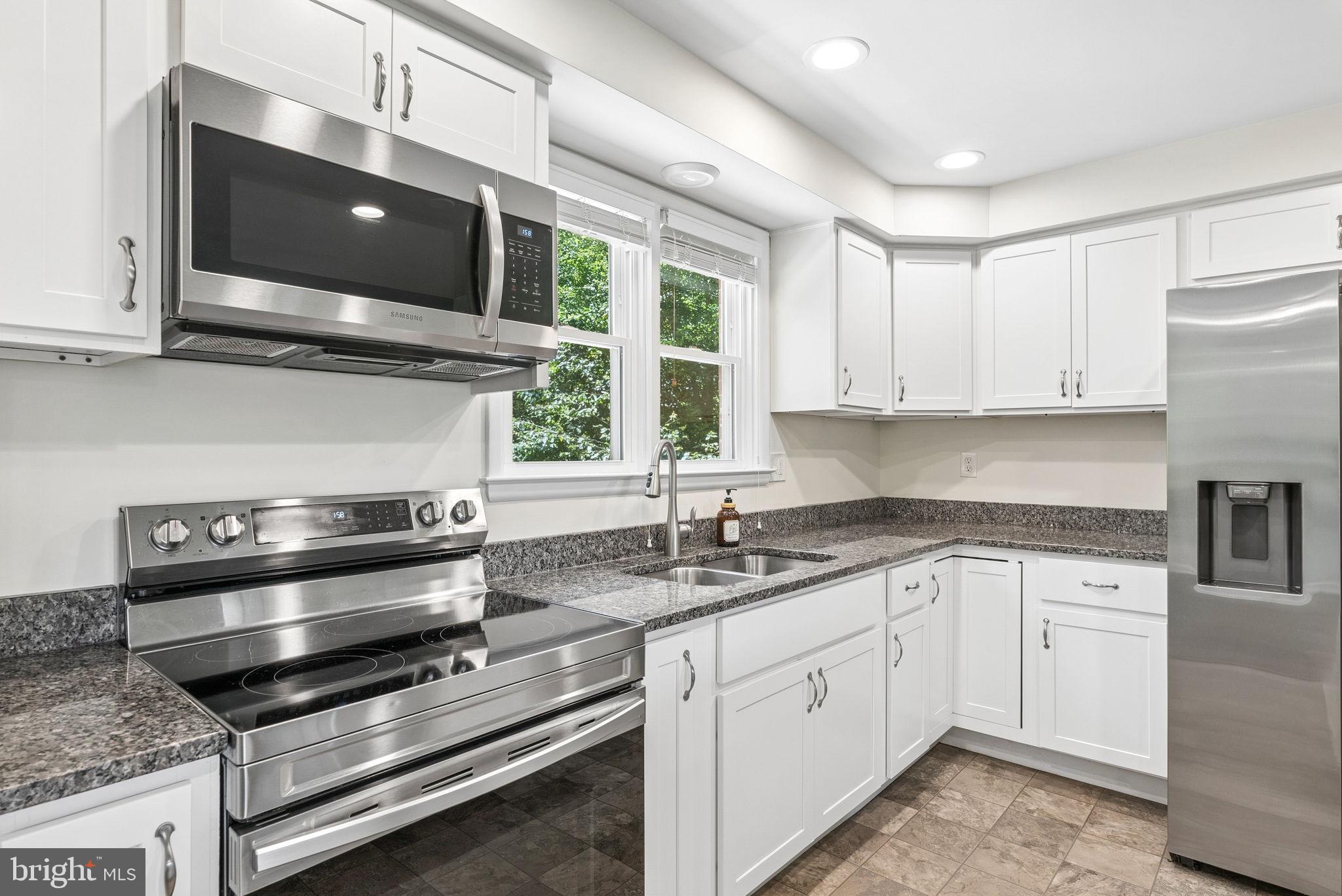 HAMPTON - Residential