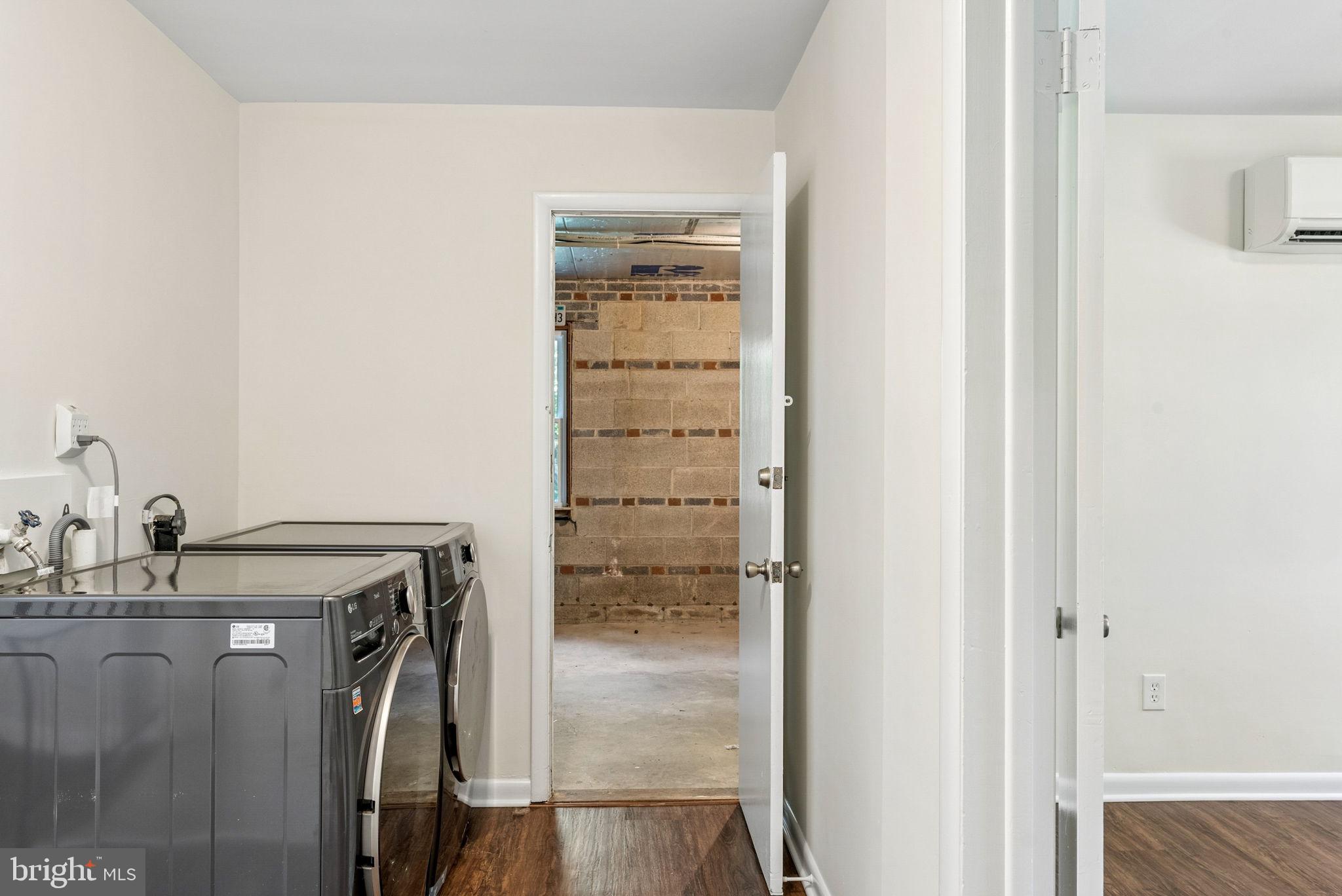 HAMPTON - Residential