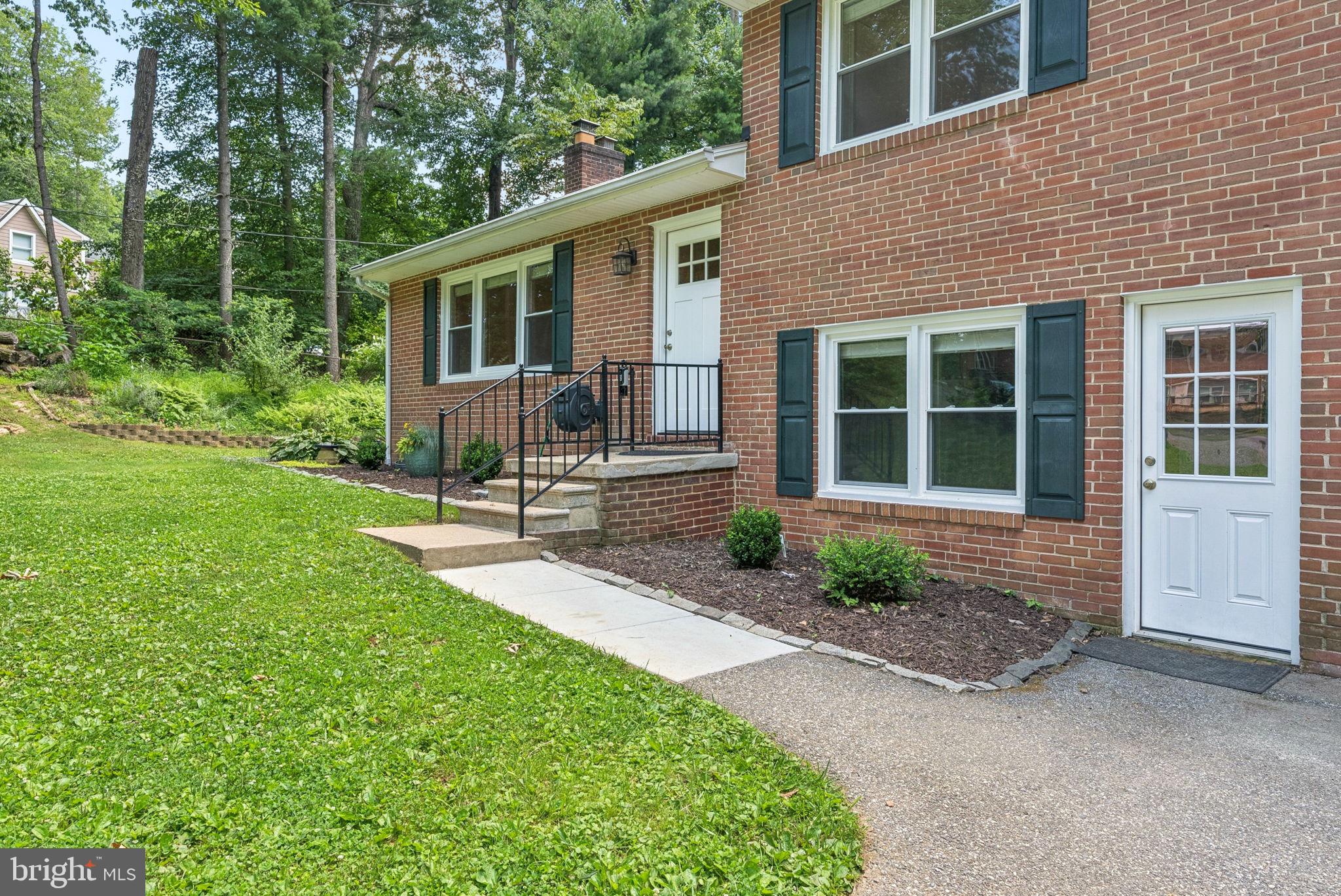 HAMPTON - Residential