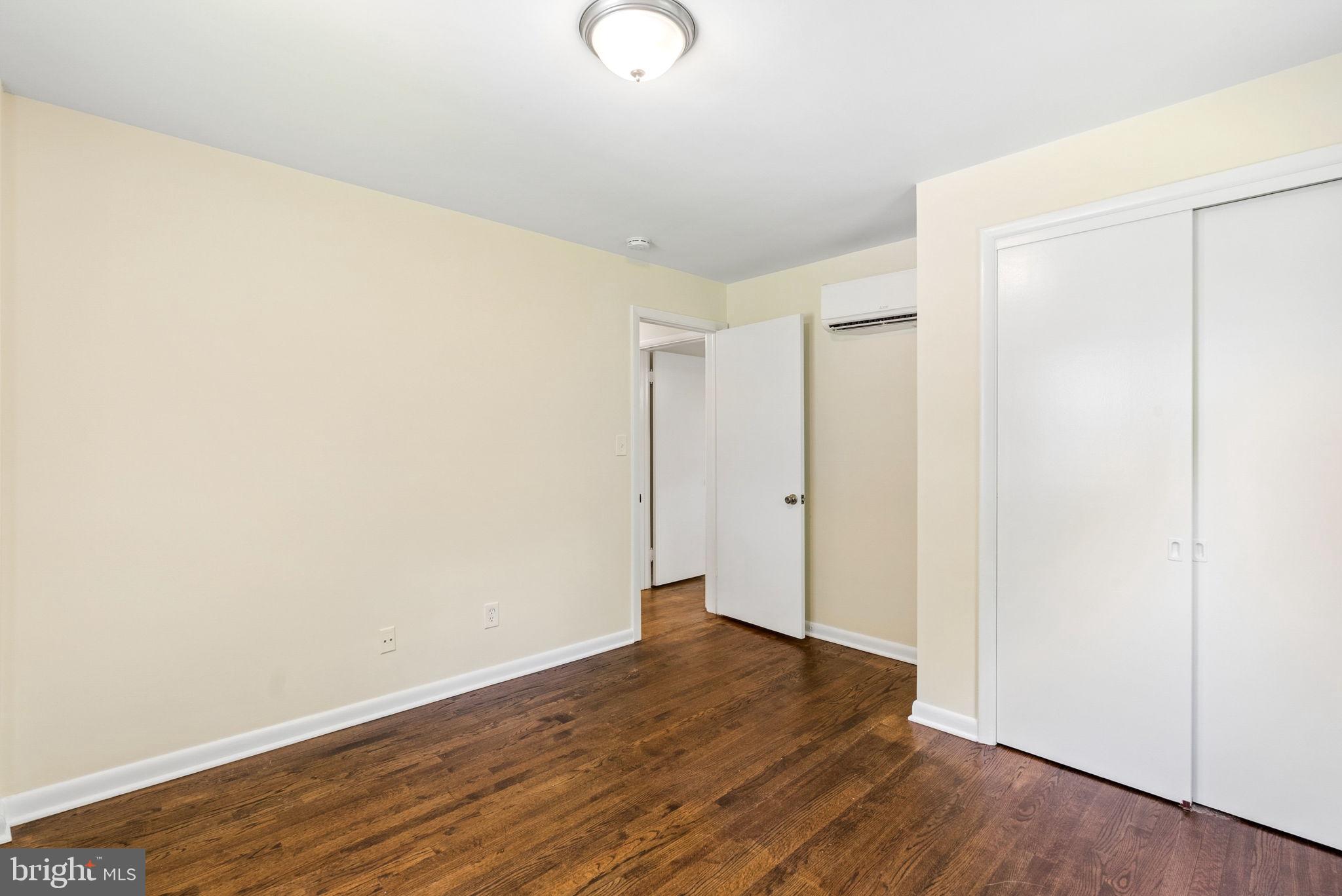 HAMPTON - Residential