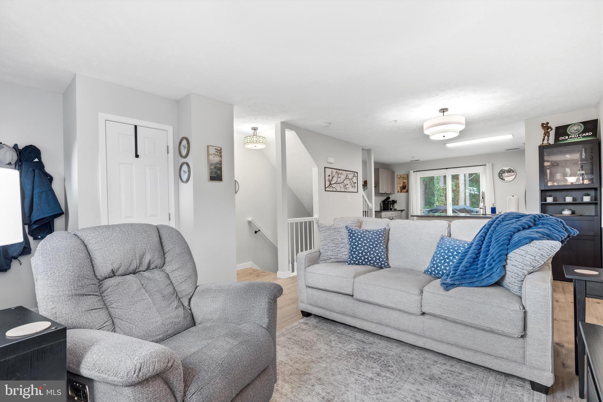 HICKORY HILLS - Residential