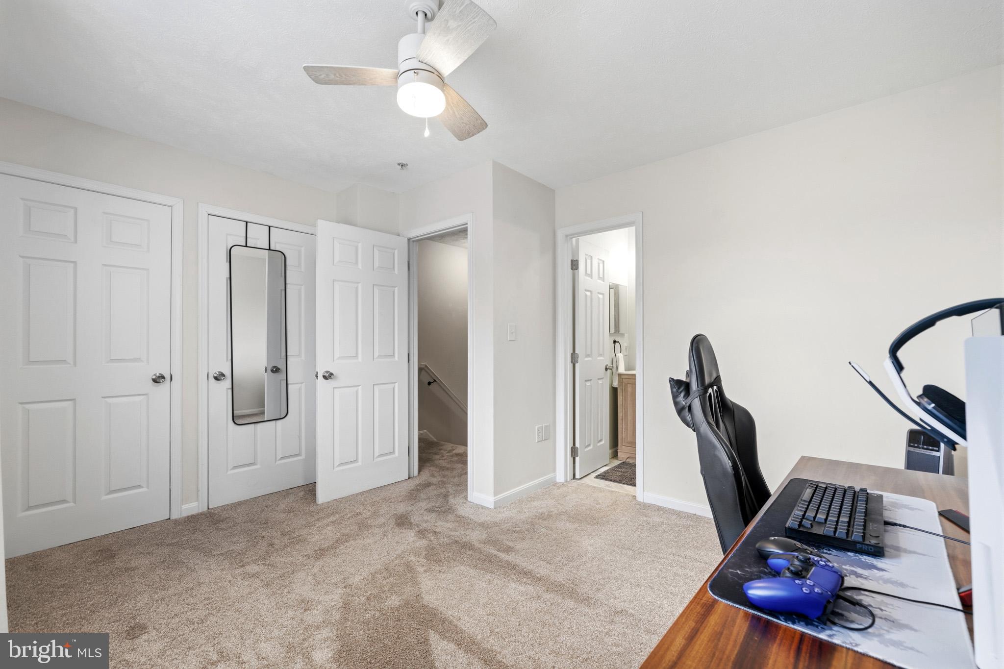 HICKORY HILLS - Residential