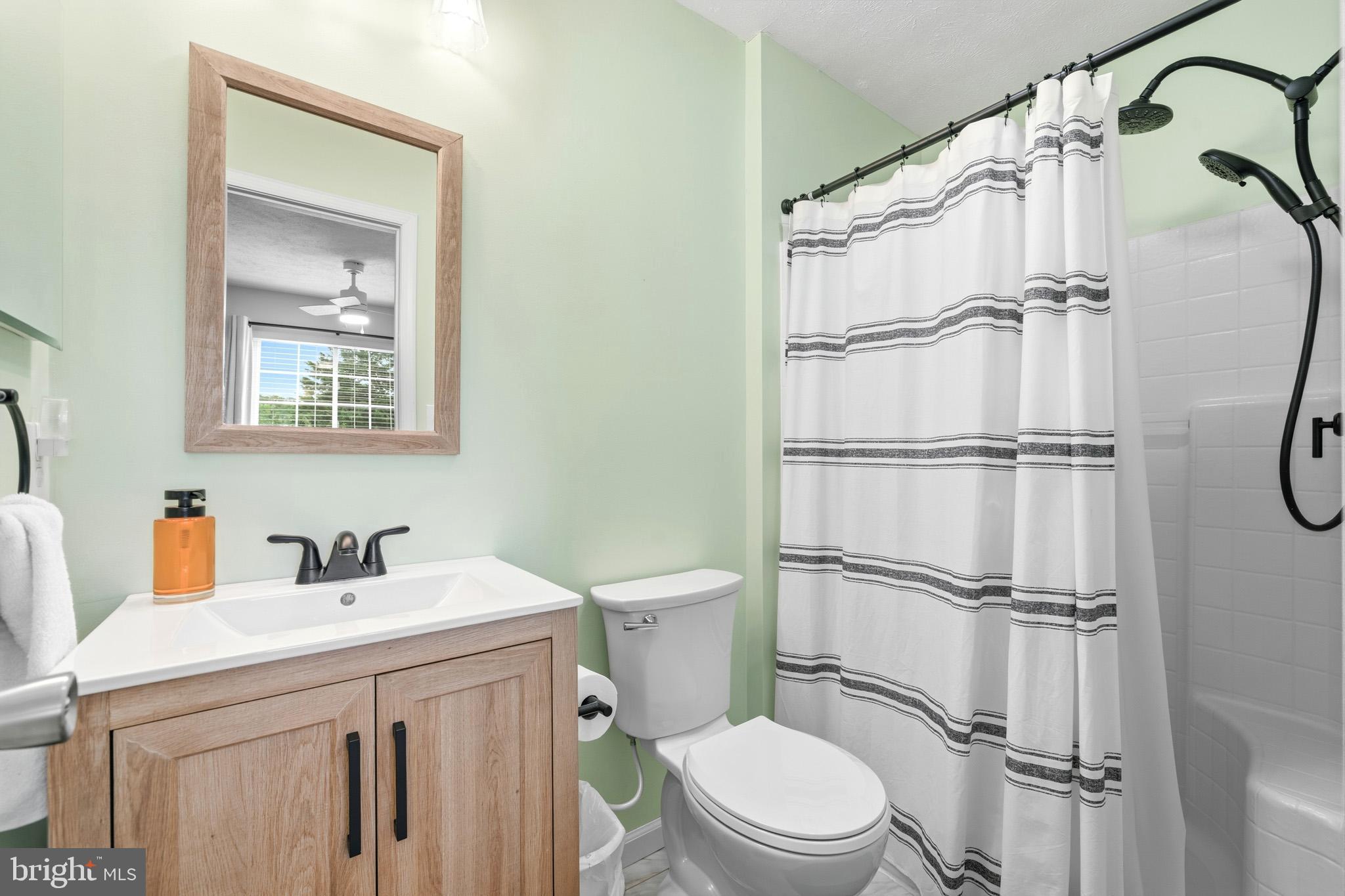 HICKORY HILLS - Residential