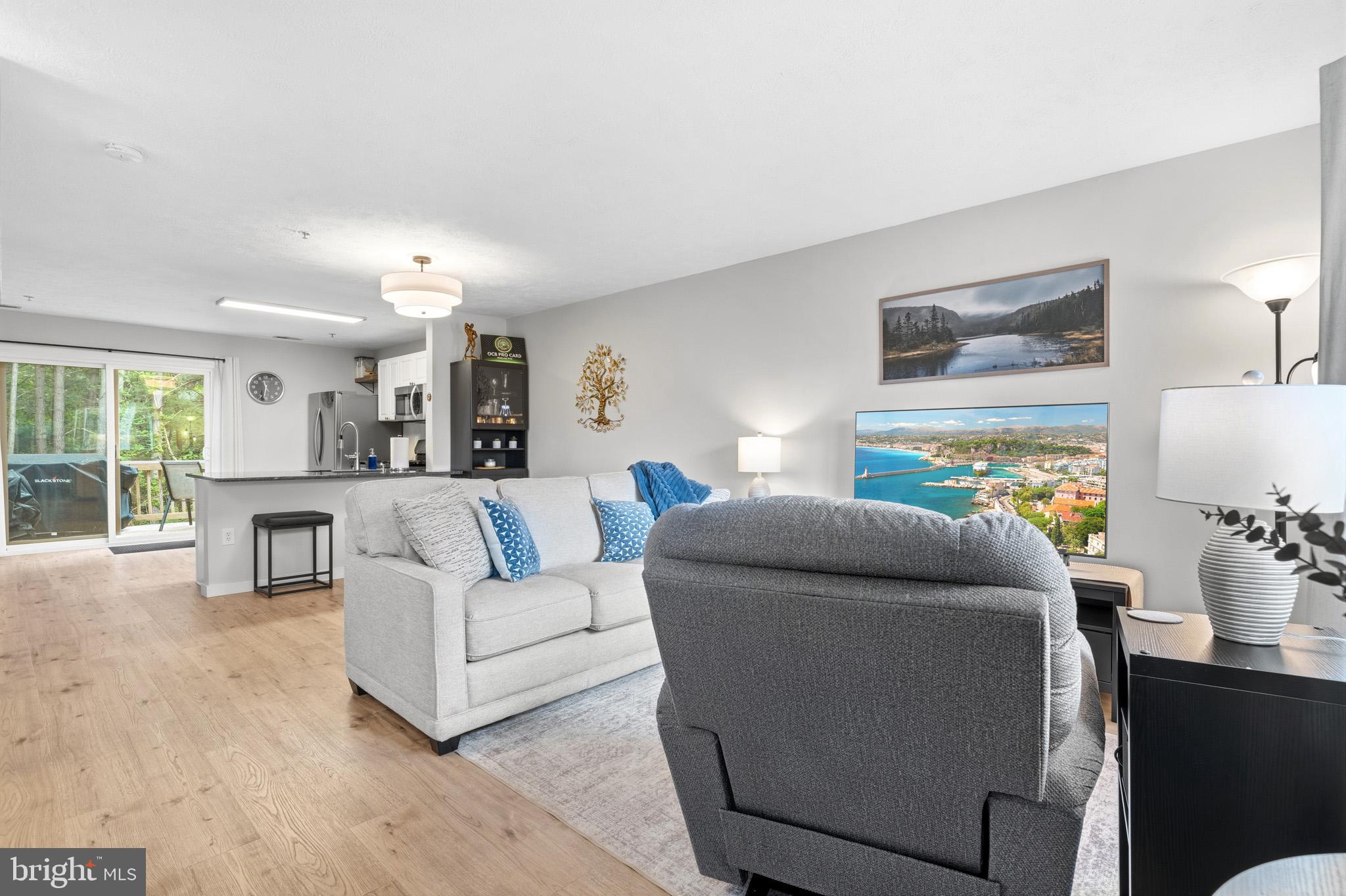 HICKORY HILLS - Residential