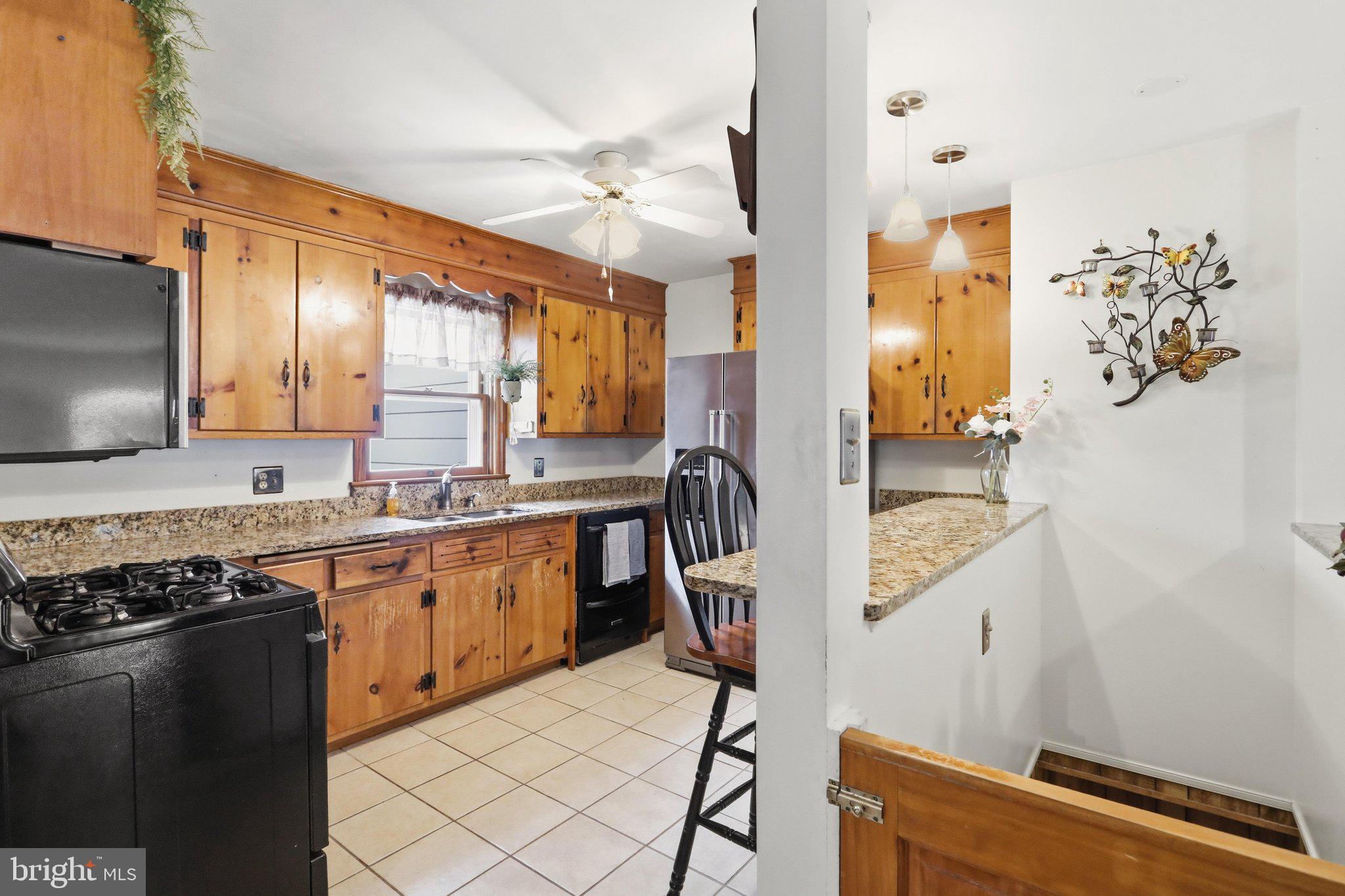 FUNKSTOWN - Residential