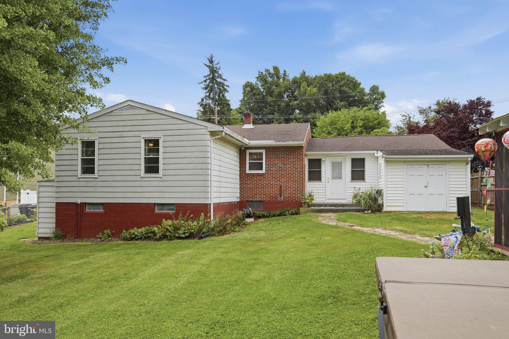 FUNKSTOWN - Residential
